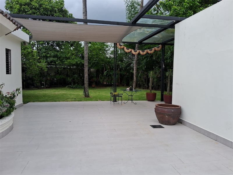 casas - Amplia y hermosa Casa de dos Niveles próximo a Carretera Duarte y Don Lindo. 4