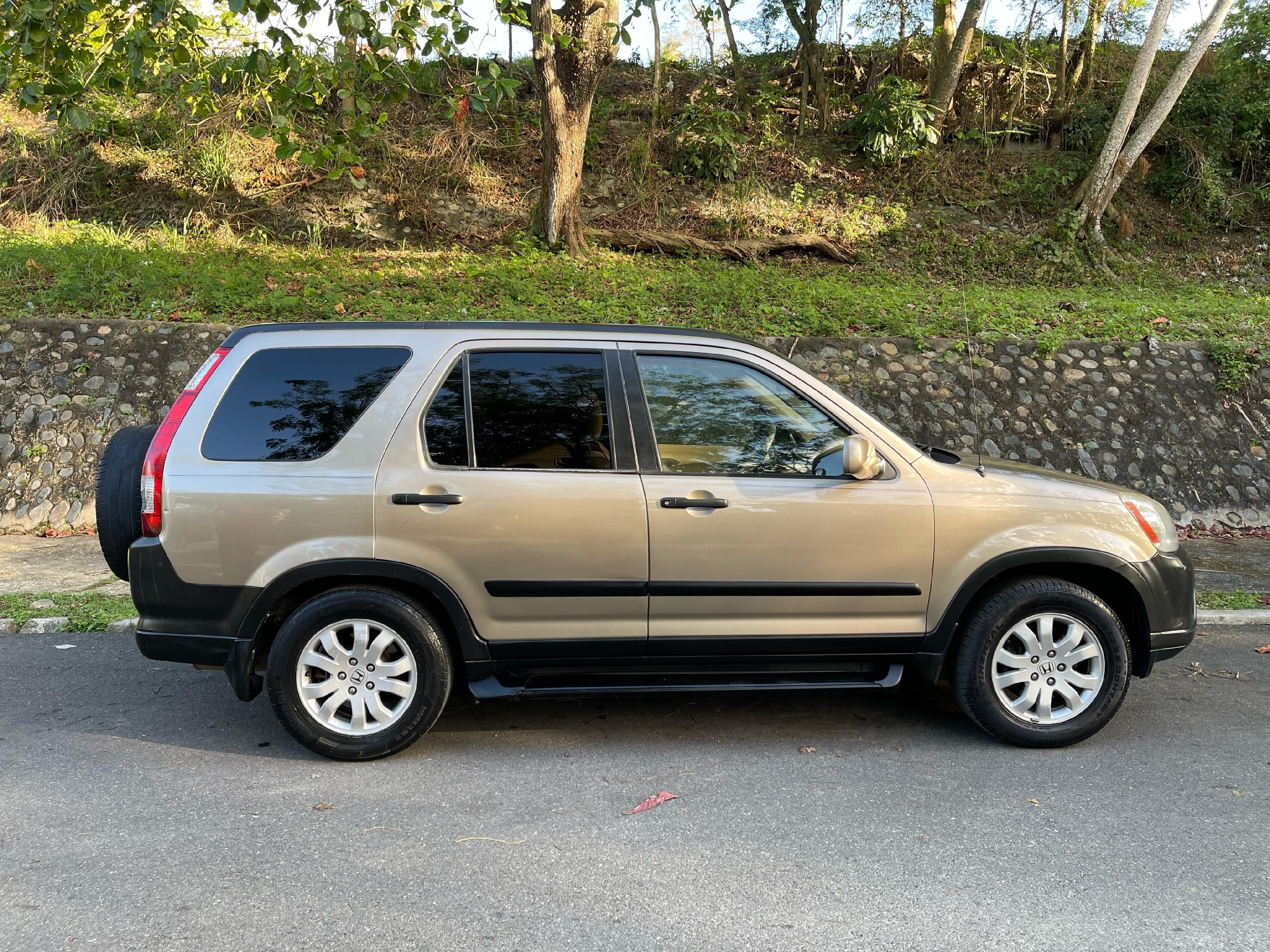 jeepetas y camionetas - HONDA CRV 2006 full americana 570,000 3