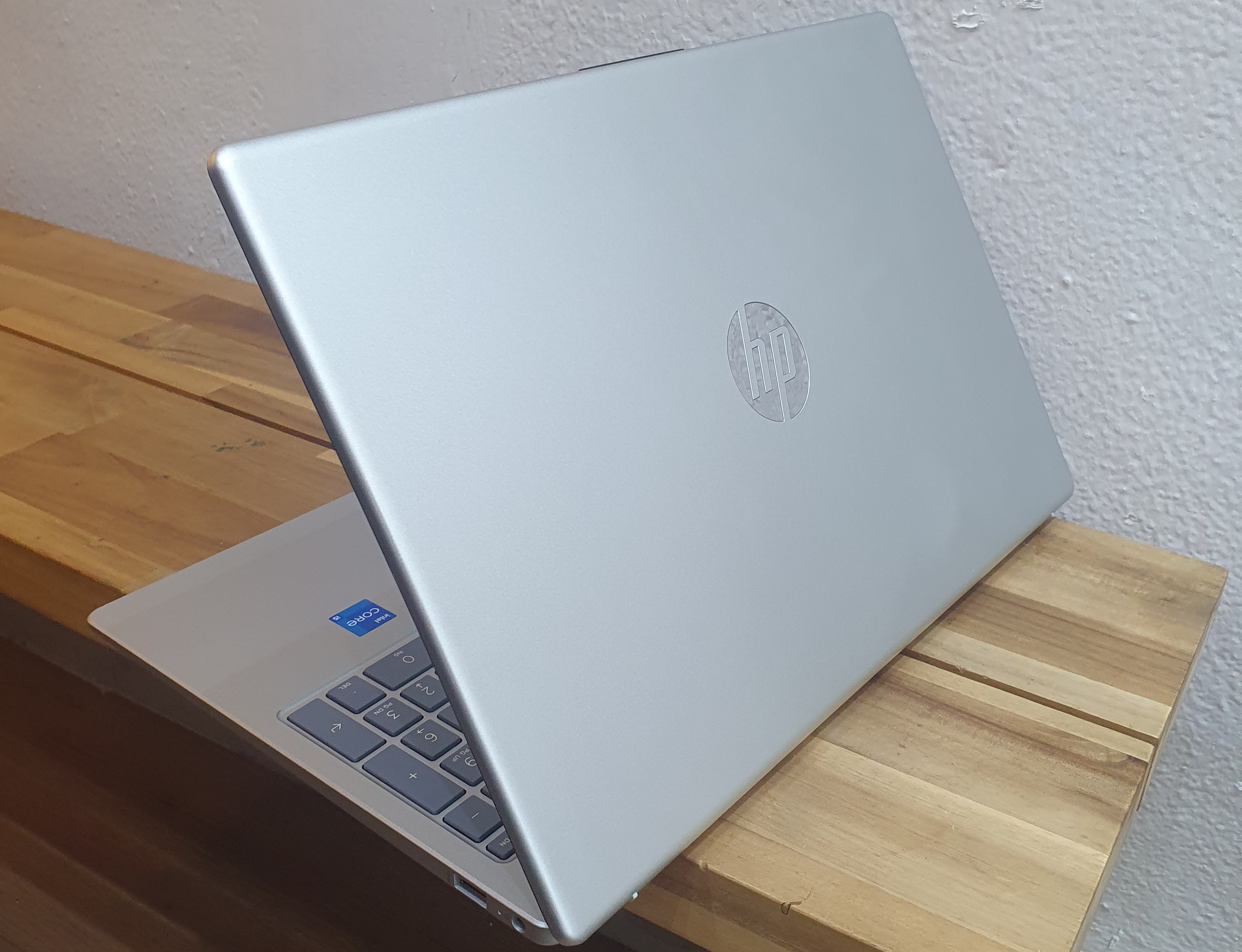 computadoras y laptops - Laptop HP 15” FHD, Core i5 12th Gen, 8GB RAM, 256GB SSD, Windows 11, Nueva 1