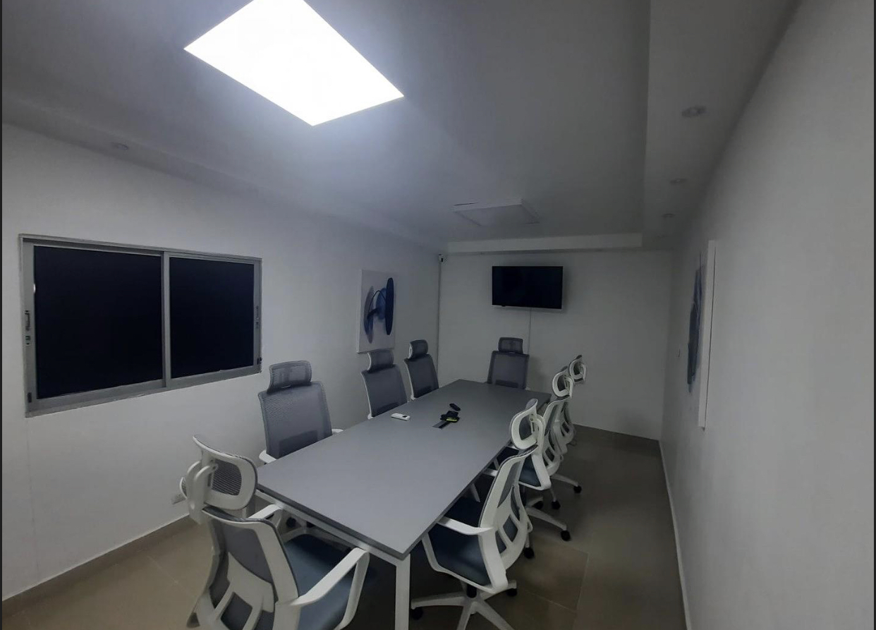 oficinas y locales comerciales - Local céntrico en los prados 6