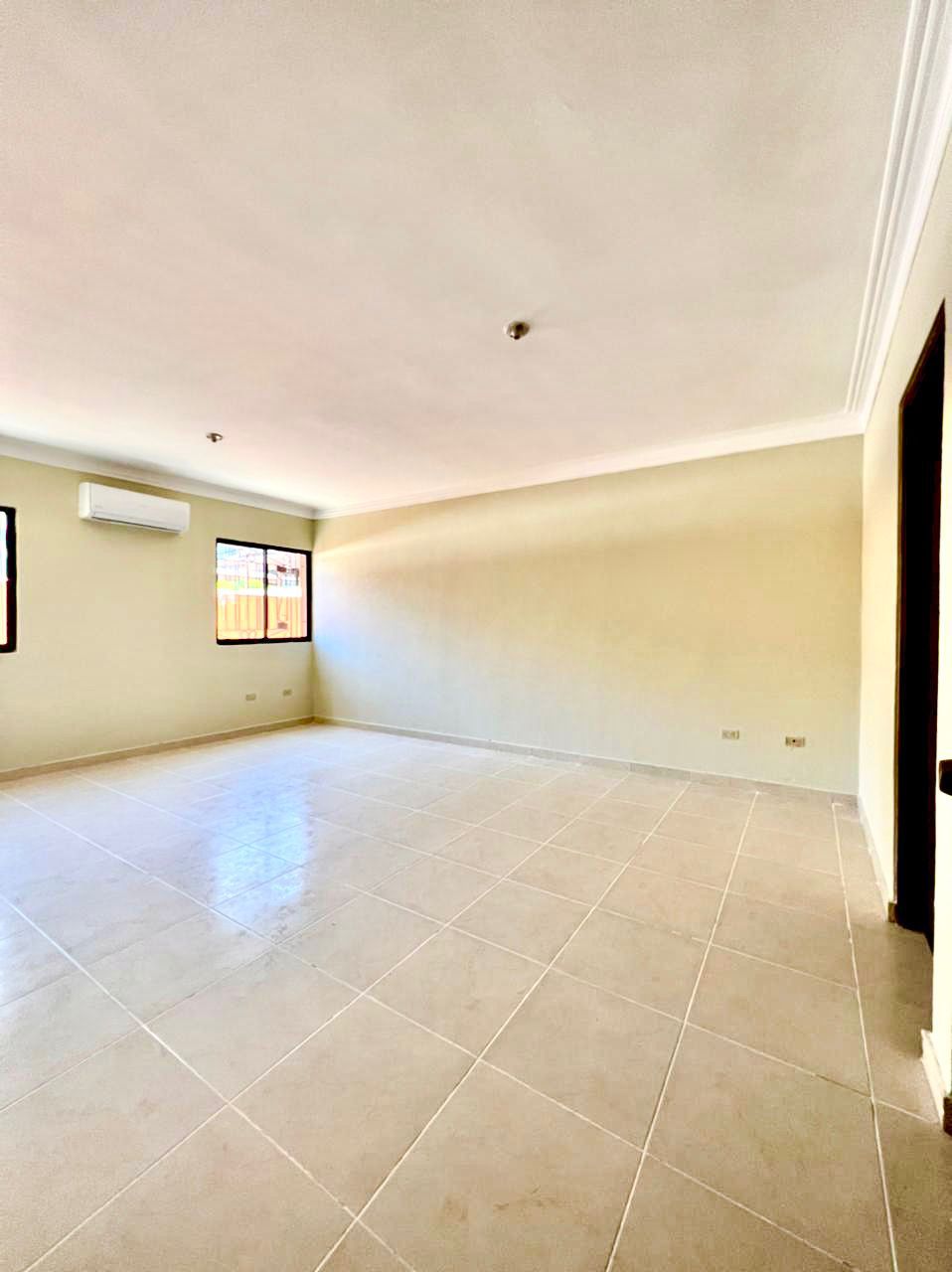 apartamentos - URBANIZACIÓN EL REAL ALQUILA AMPLIO APARTAMENTO 230 MTS SIN INTERMEDIARIOS  8