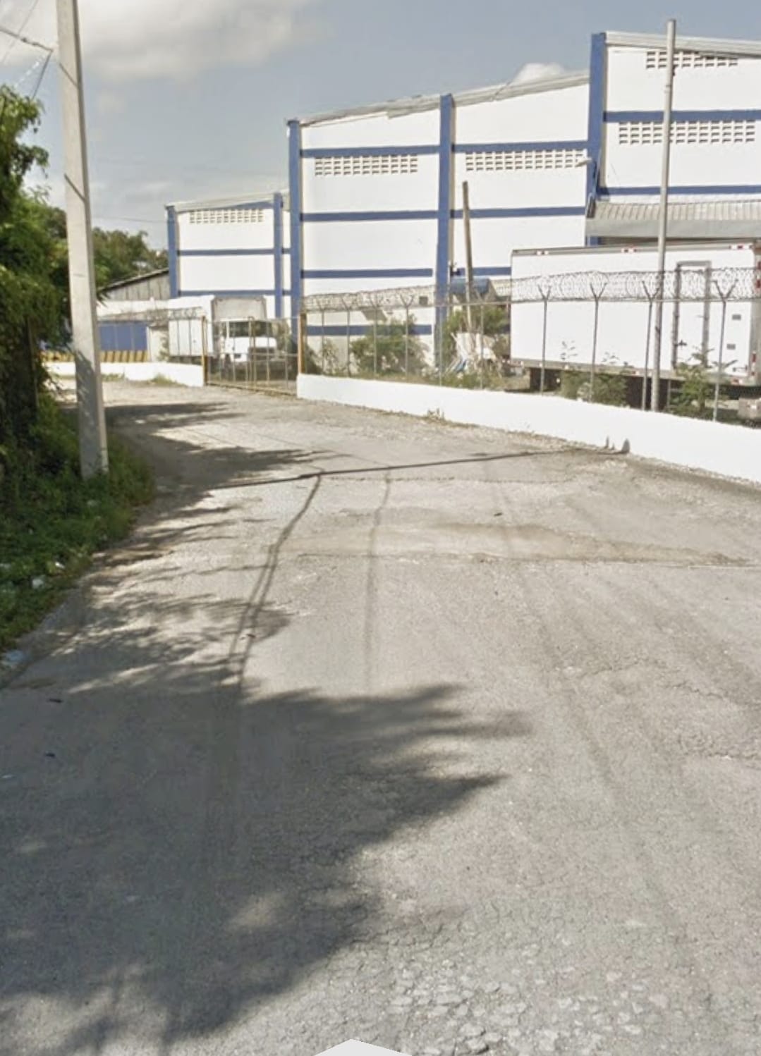 oficinas y locales comerciales - Alquilo Nave 2,750 mts Autop. Duarte 4
