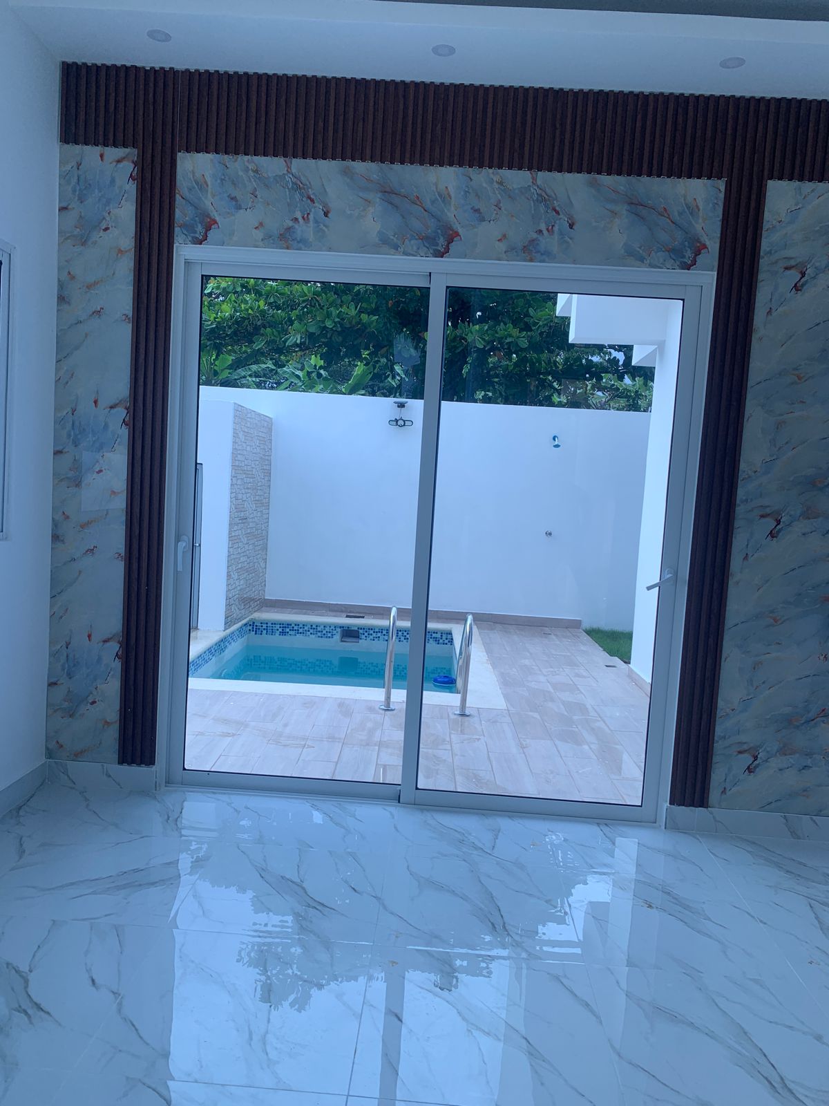 casas - 🏡 Casa Nueva de 2 Niveles en El Doral – Lista  3