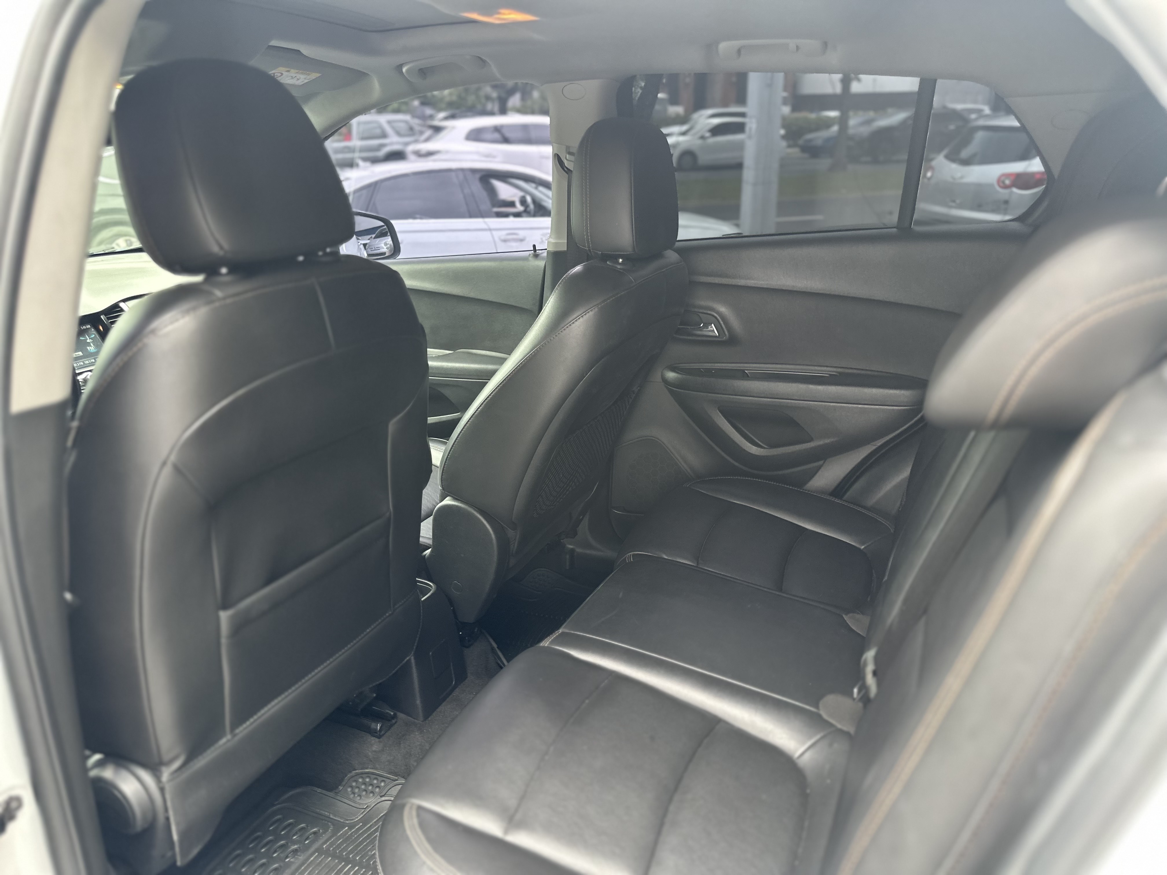 jeepetas y camionetas - CHEVROLET TRAX PREMLER 2017  8
