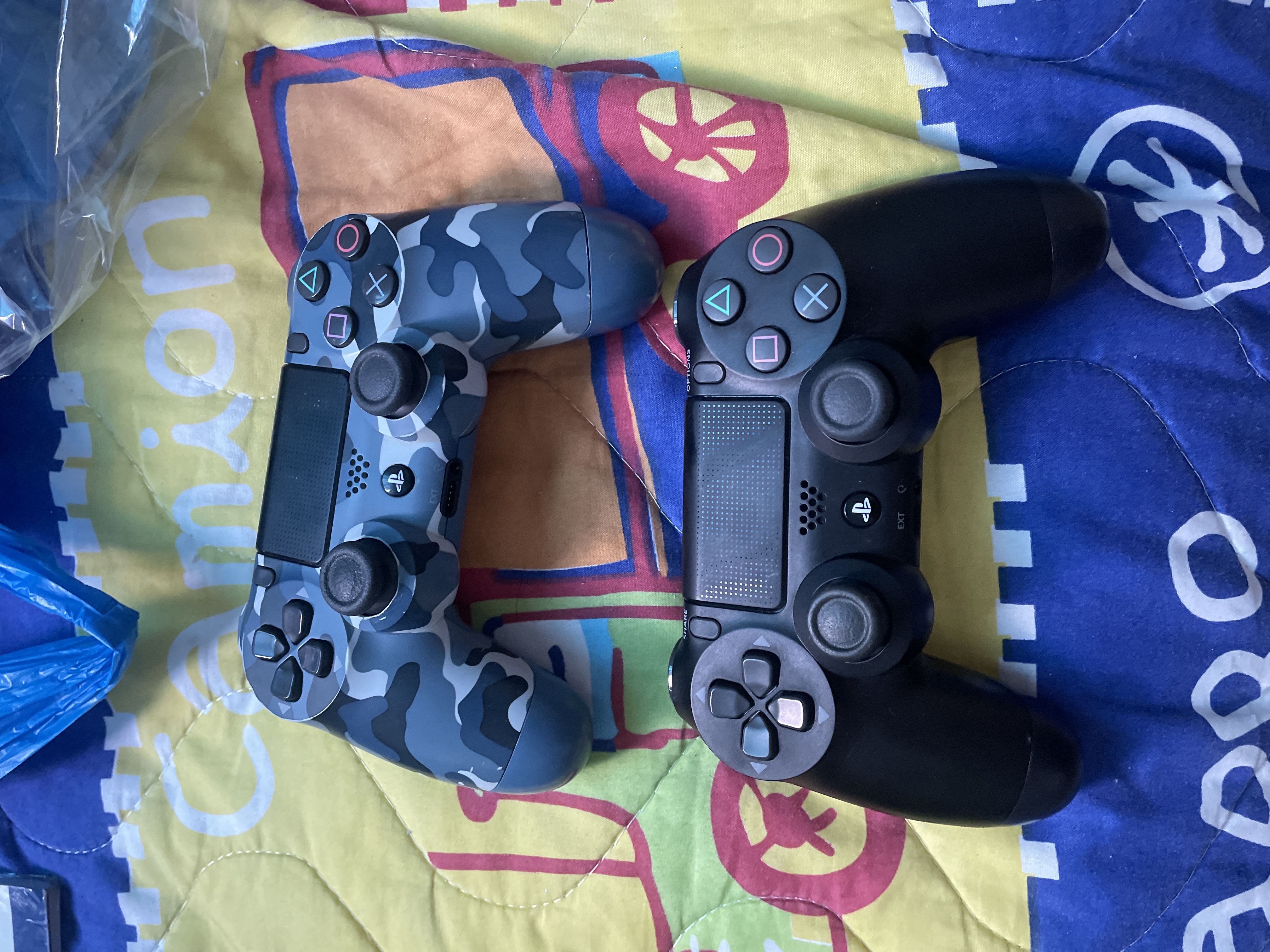 consolas y videojuegos - Venta de controles de PlayStation 4-5 varios modelos originales higuey 0