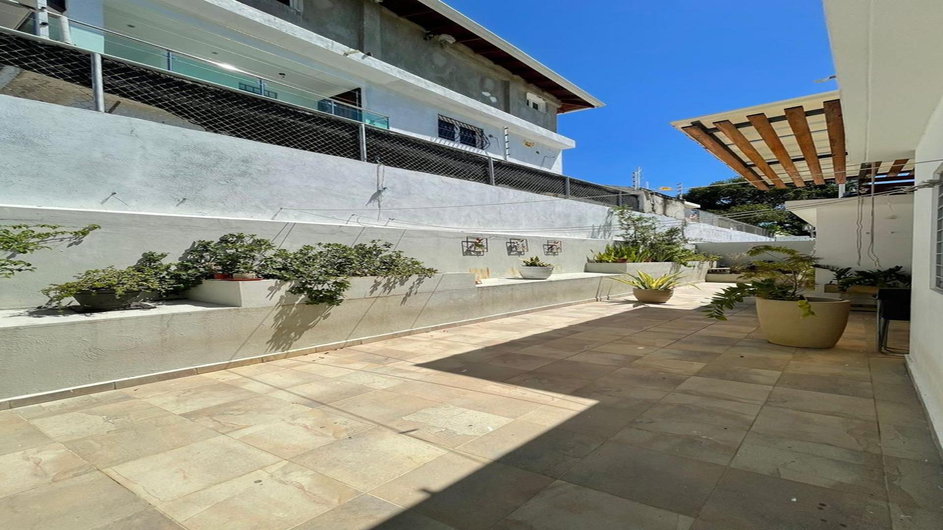 casas - CASA EN VENTA EN LA ZURZA,  SANTIAGO. 4
