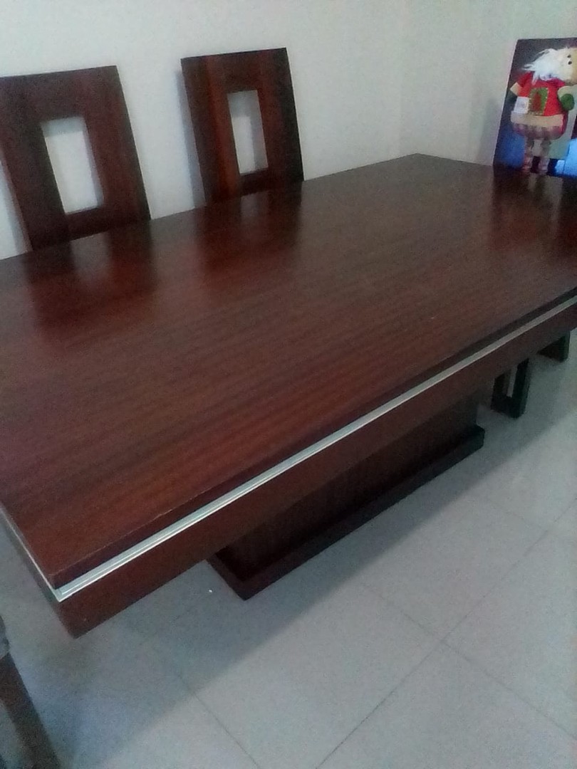 muebles y colchones - Comedor de caoba Monegro comprado a 127 mil pesos 1