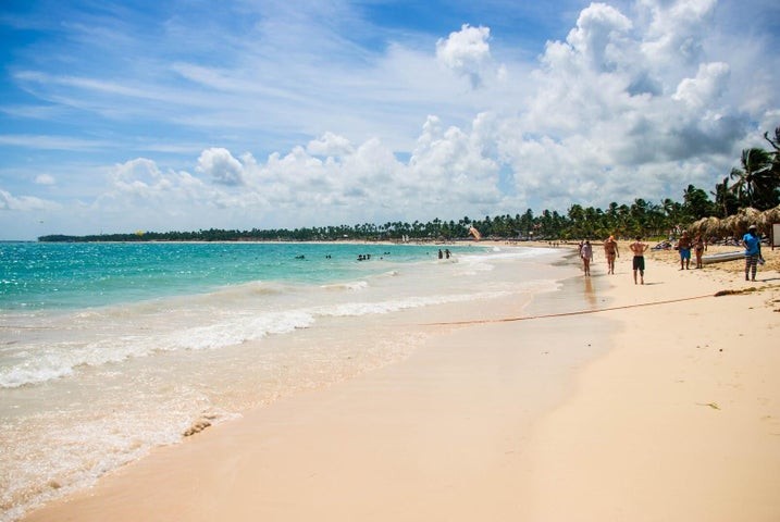 apartamentos - Proyecto en venta Punta Cana # 23-2300 dos dormitorios, piscina, seguridad, parq 7