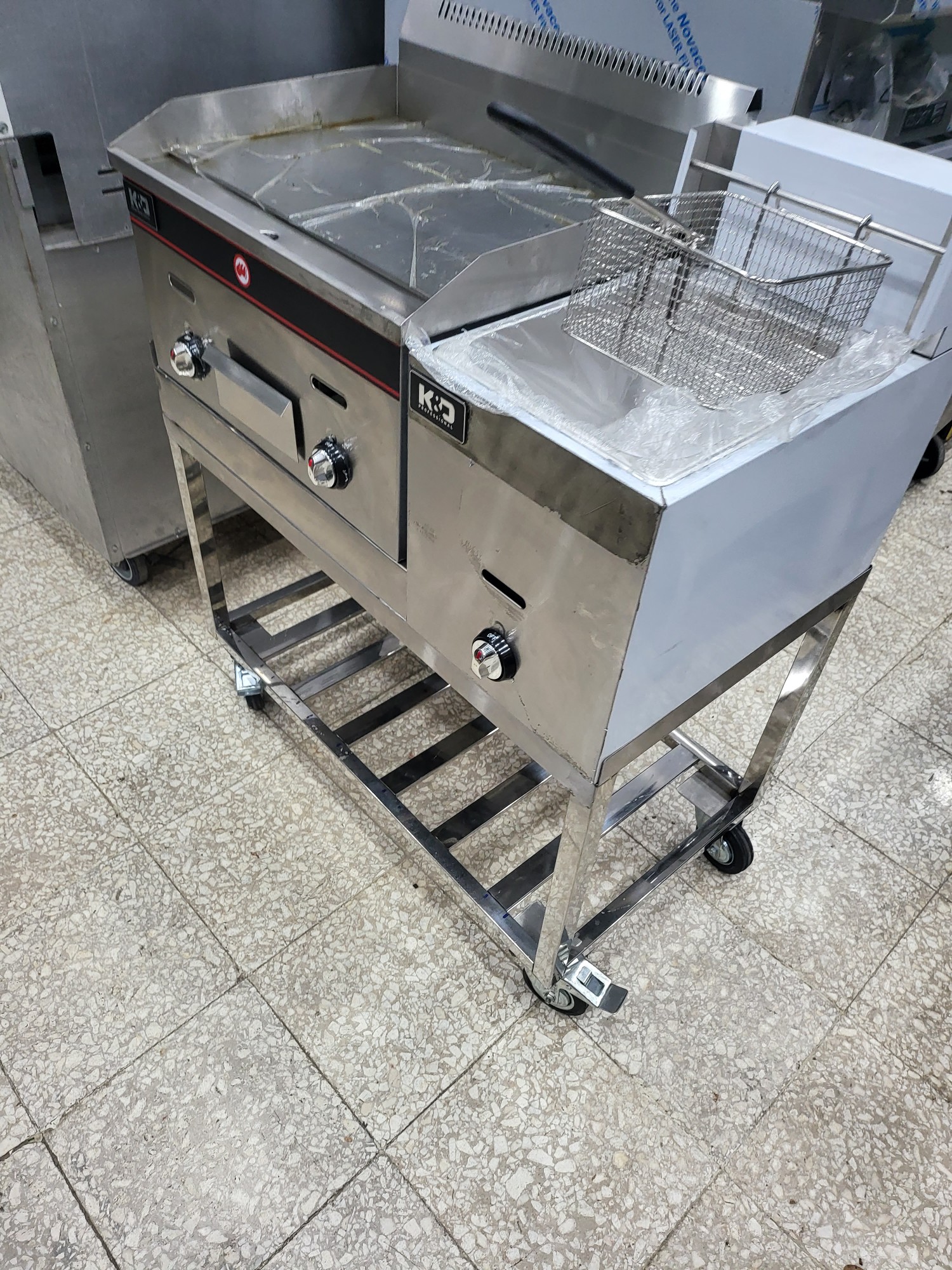 equipos profesionales - K&D, Mueble Plancha y Freidor  1