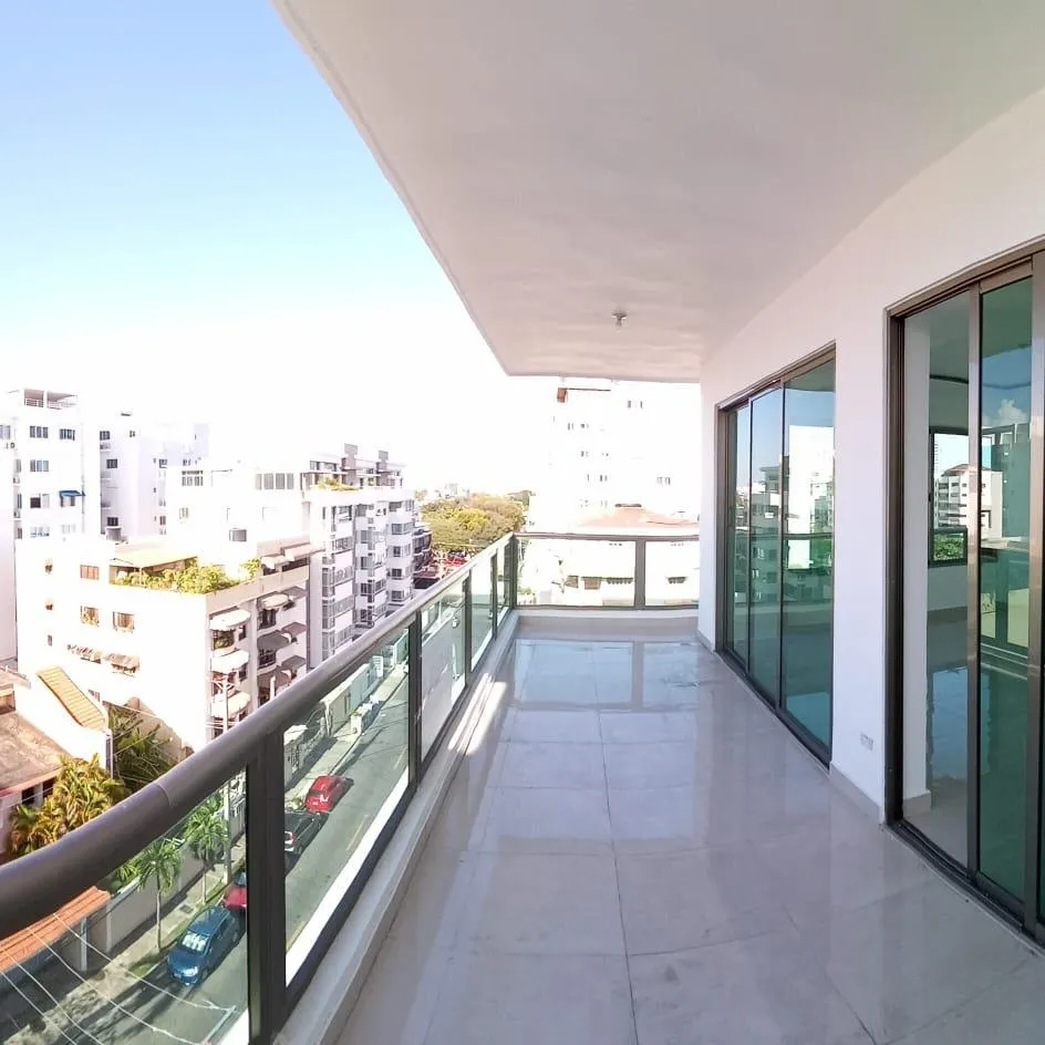 apartamentos - Rento apartamento sin amueblar a pasos del Bravo 2