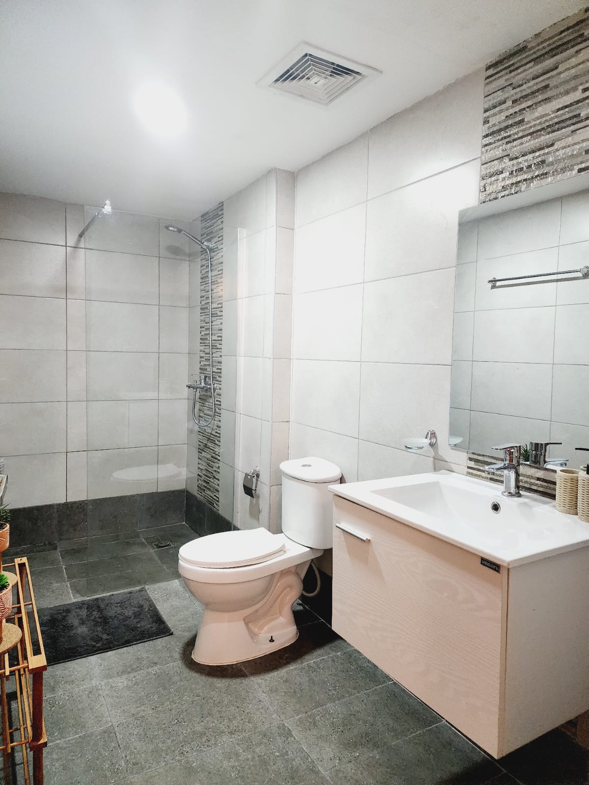apartamentos - Zona Universitaria  Alquiló de apartamento totalme 2