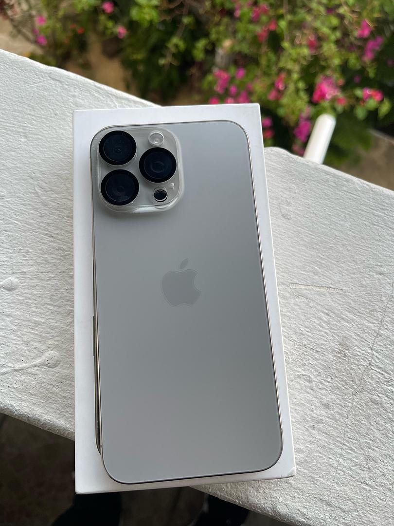 celulares y tabletas - IPHONE 15 PRO MAX 1