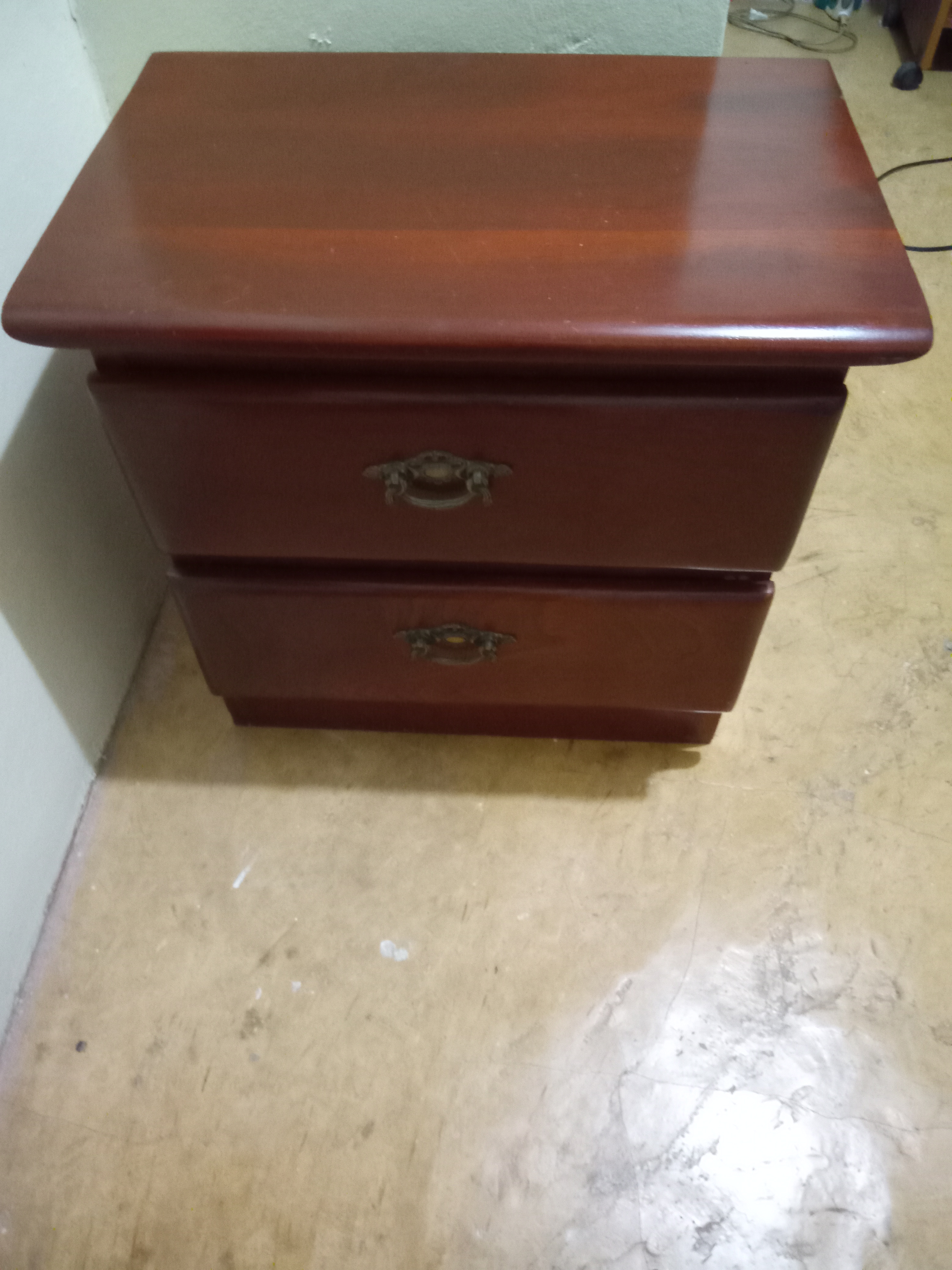 muebles y colchones - Mesita de noche  0