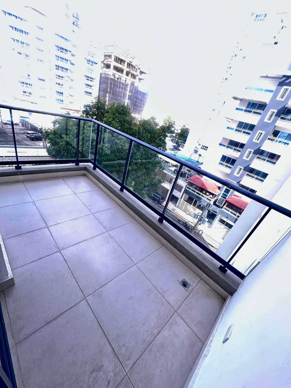 apartamentos - Apartamento en alquiler bella vista sur con línea  3