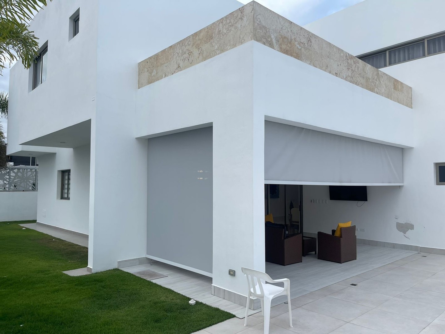 casas - Casa Lujosa de Venta en Residencial Cerrado, Llanos de Gurabo 9