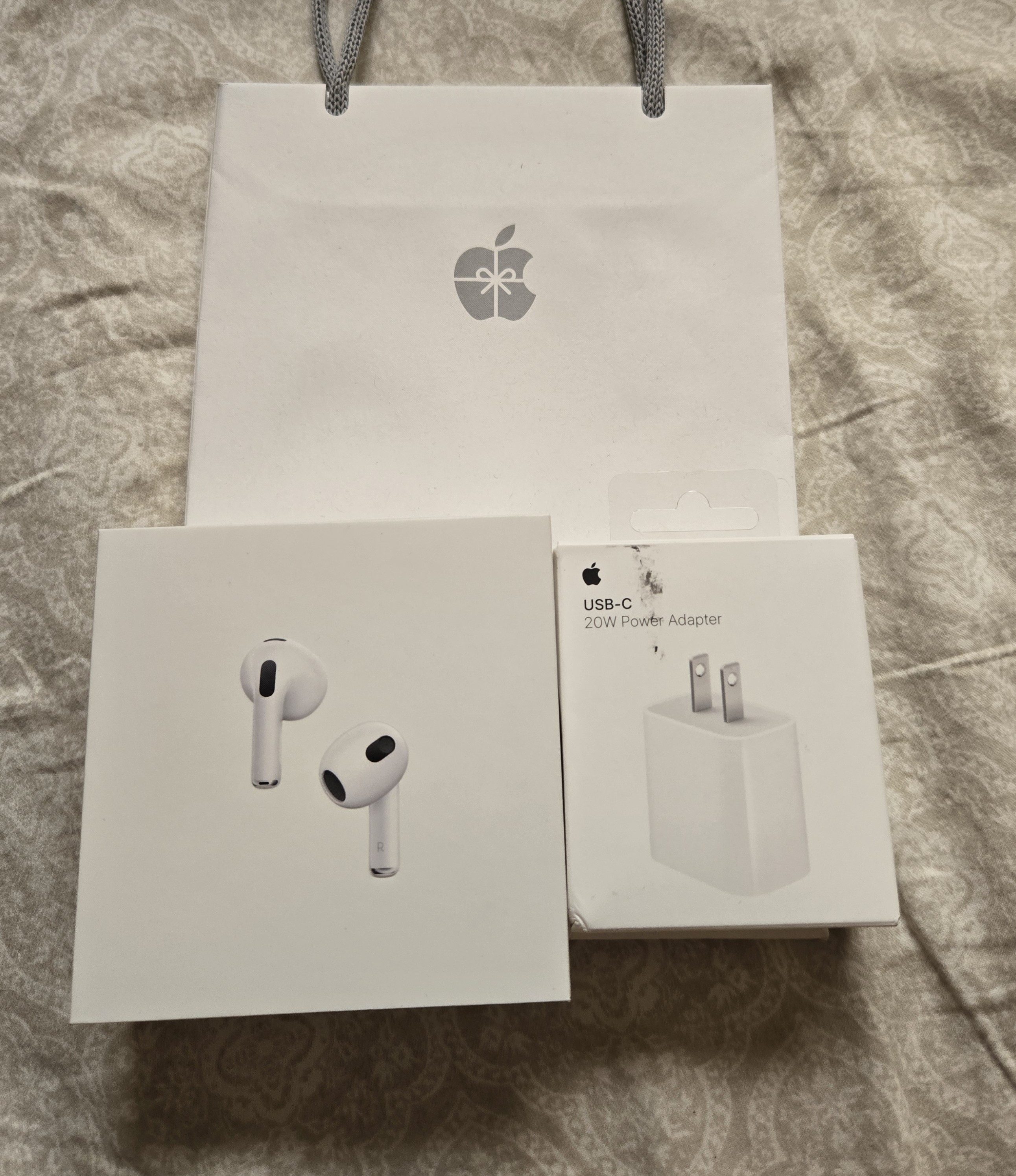 celulares y tabletas - Airpods 3ra generacion