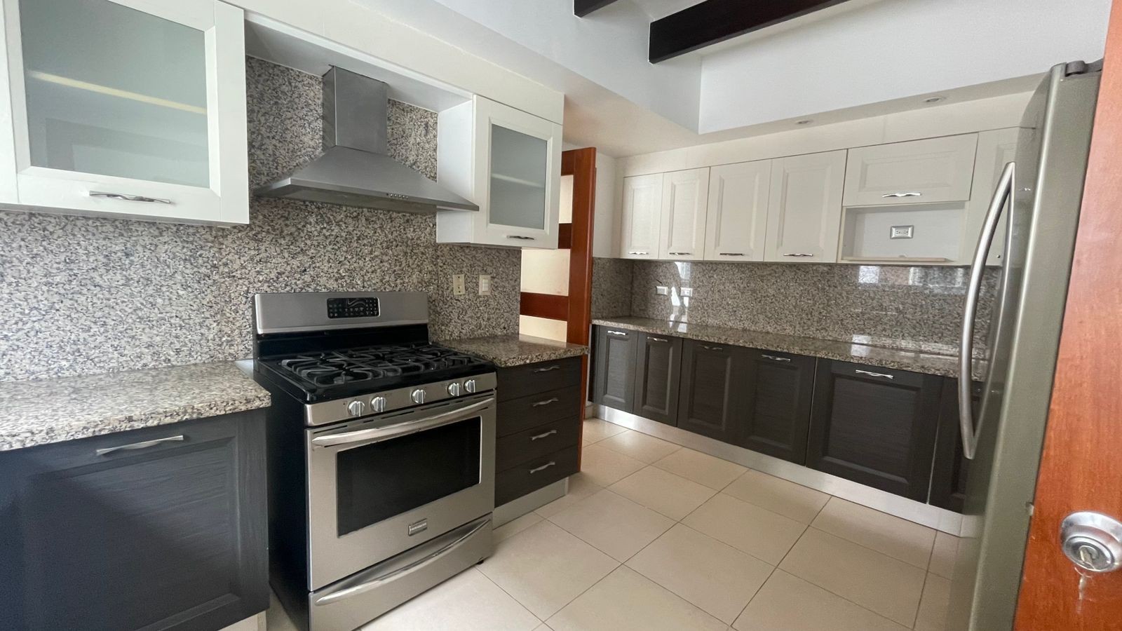 apartamentos - 
Sin intermediarios, rento apartamento en La Esperilla con terraza
 6