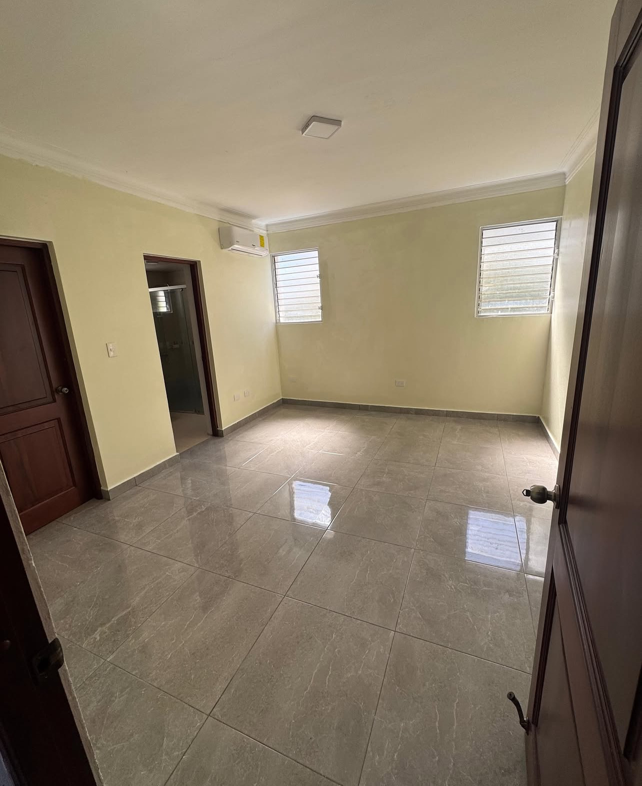 apartamentos - hermoso apartamento en buena zona en millón  0