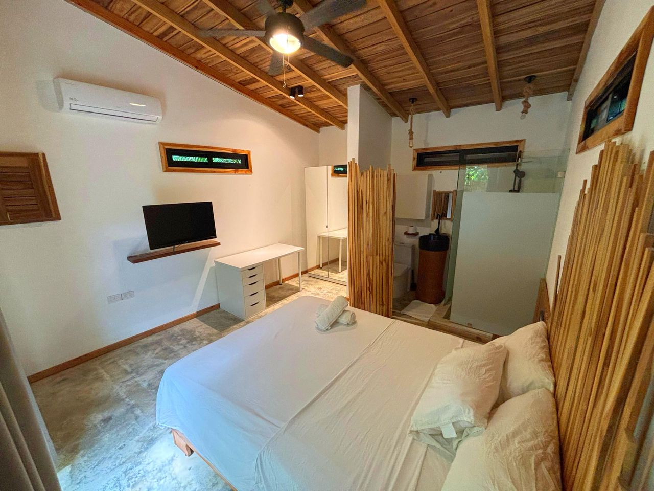 otros inmuebles - Espectacular Hotel Boutique en Las Terrenas 1