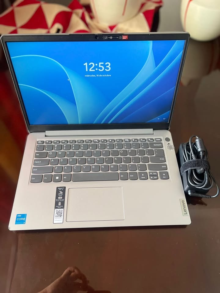 computadoras y laptops - Laptop para escuela o universidad, Lenovo IdeaPad  0