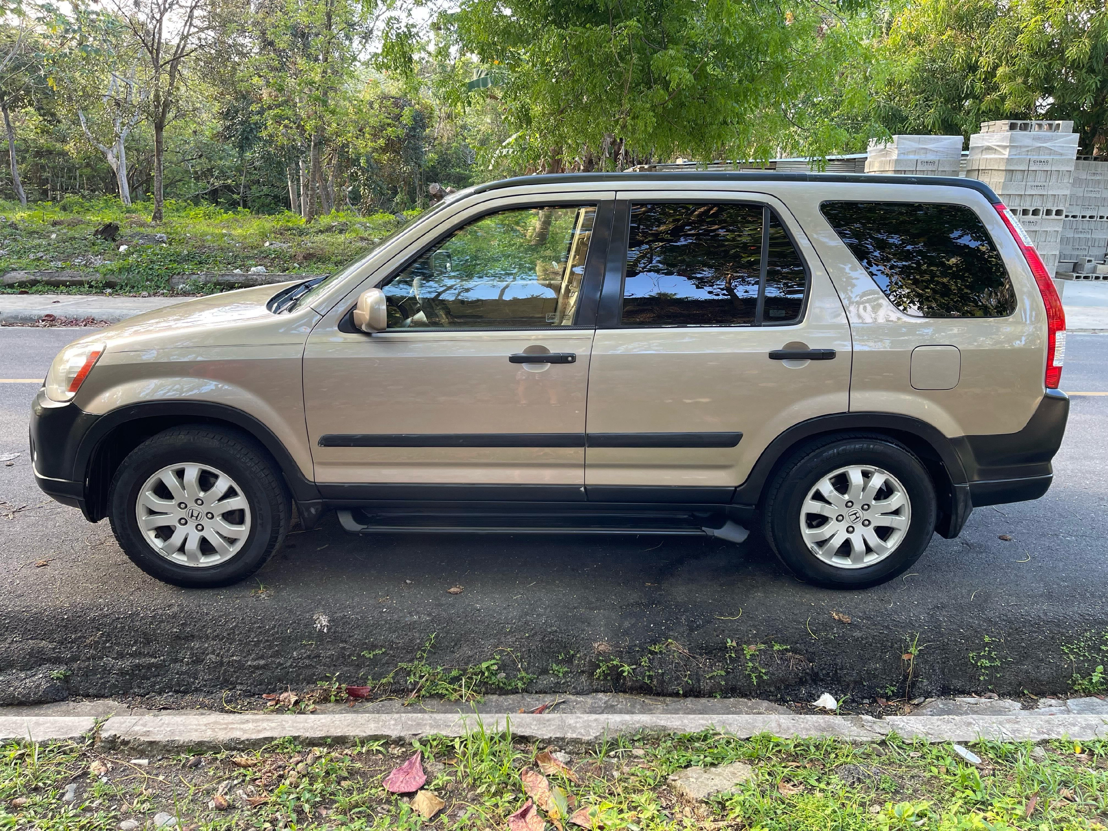 jeepetas y camionetas - HONDA CRV 2006 full americana 570,000 4