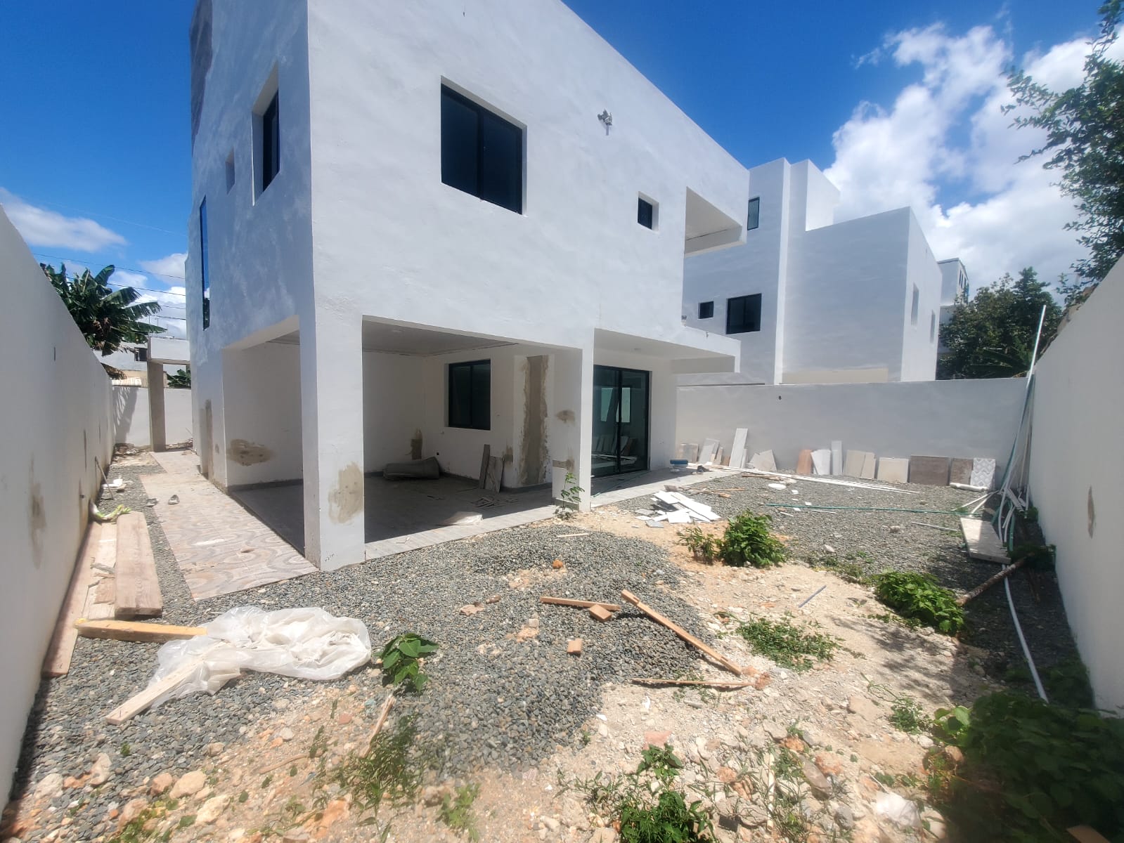 casas - Casa con Amplio patio Trasero  8