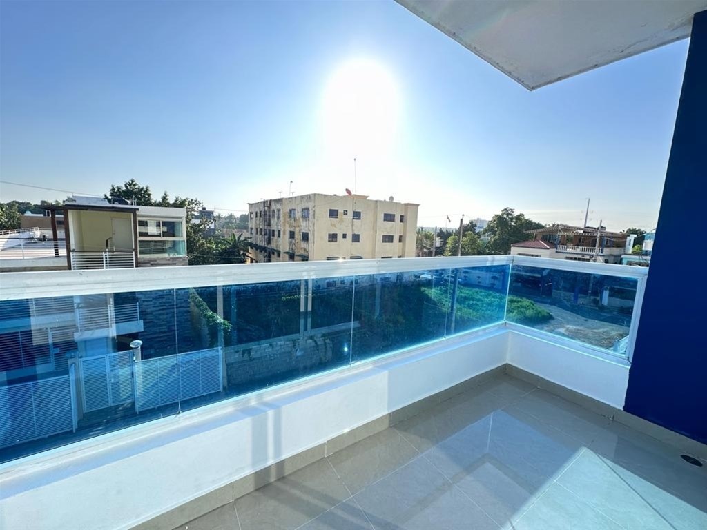 apartamentos - Apartamento en Venta, ubicado a 2 esquinas de la Autopista de San Isidro  4