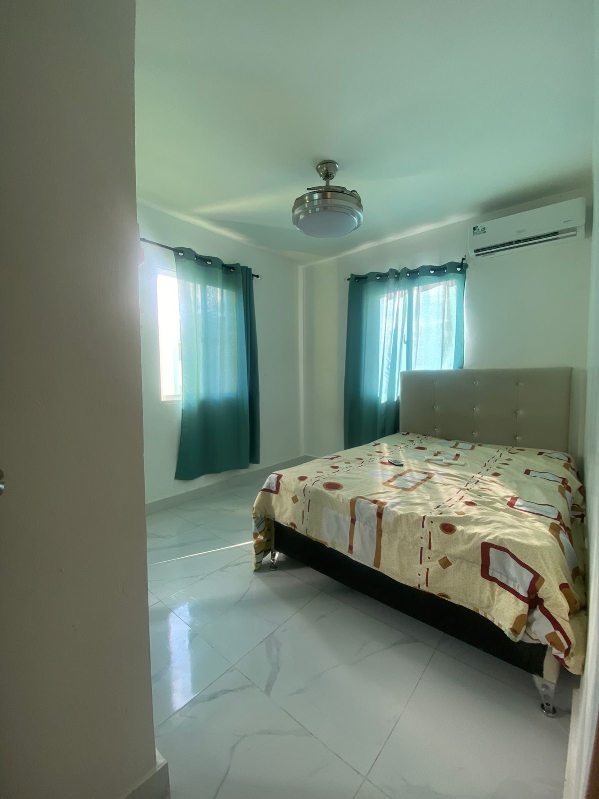 apartamentos - En venta Apartamento Amueblado, En las Cayenas  4