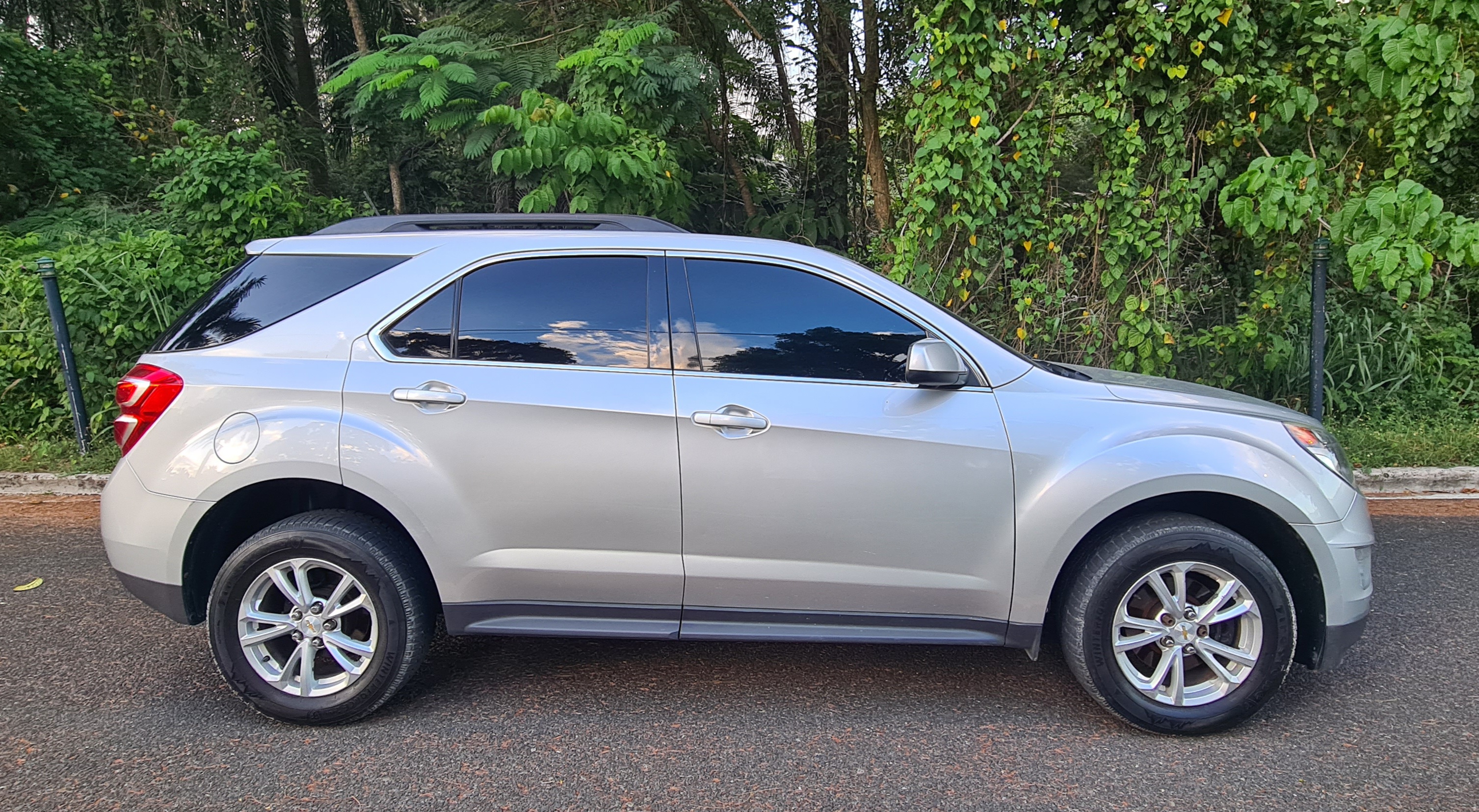 jeepetas y camionetas - Chevrolet Equinox 2016 excelentes condiciones!!