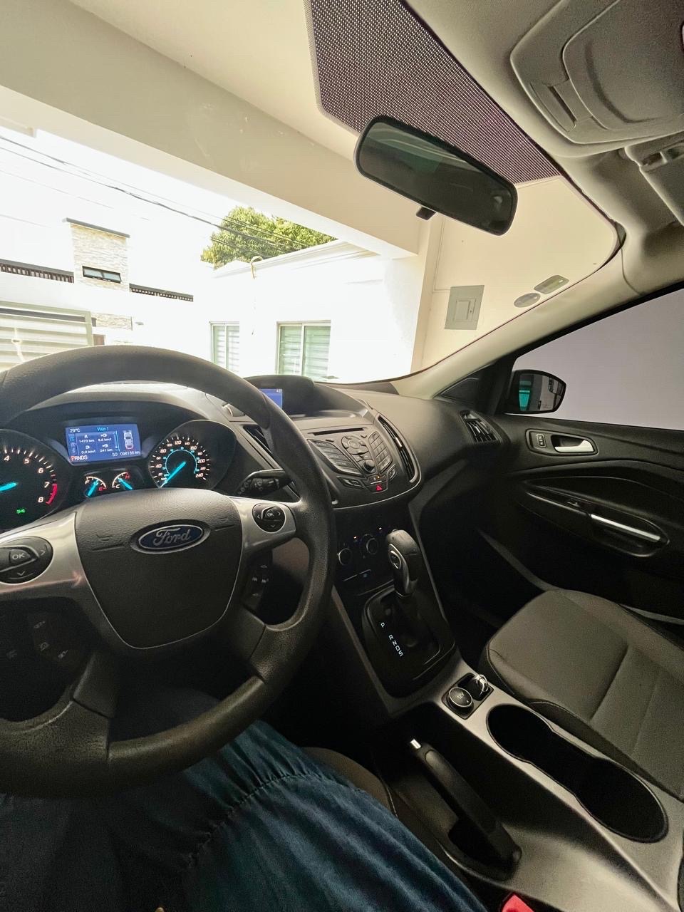 jeepetas y camionetas - Ford Escape 2014, único dueño, Comprada en Viamar 5