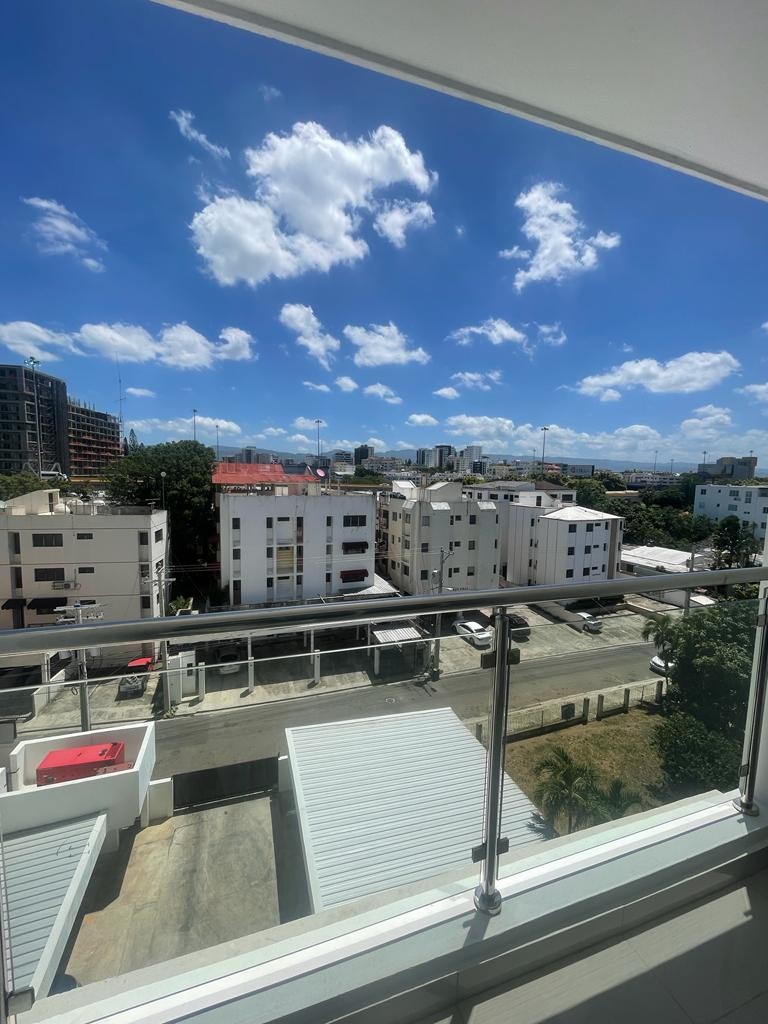 apartamentos - Apartamento en Torre 6to Nivel en Reparto Universitario 3