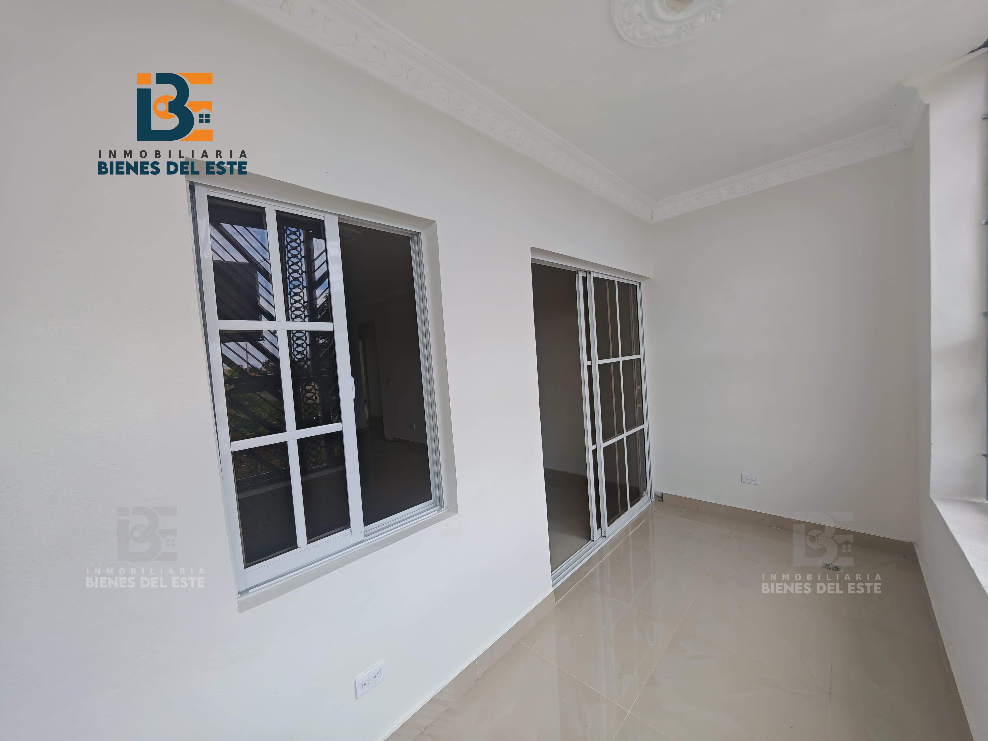 casas vacacionales y villas - Se Alquila Apartamento de Tres habitaciones. 4