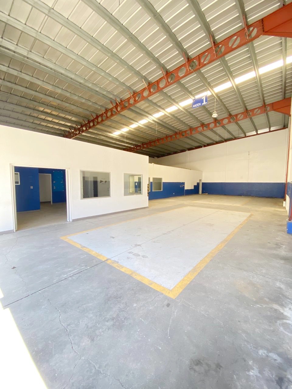 oficinas y locales comerciales - Nave industrial en alquiler  4