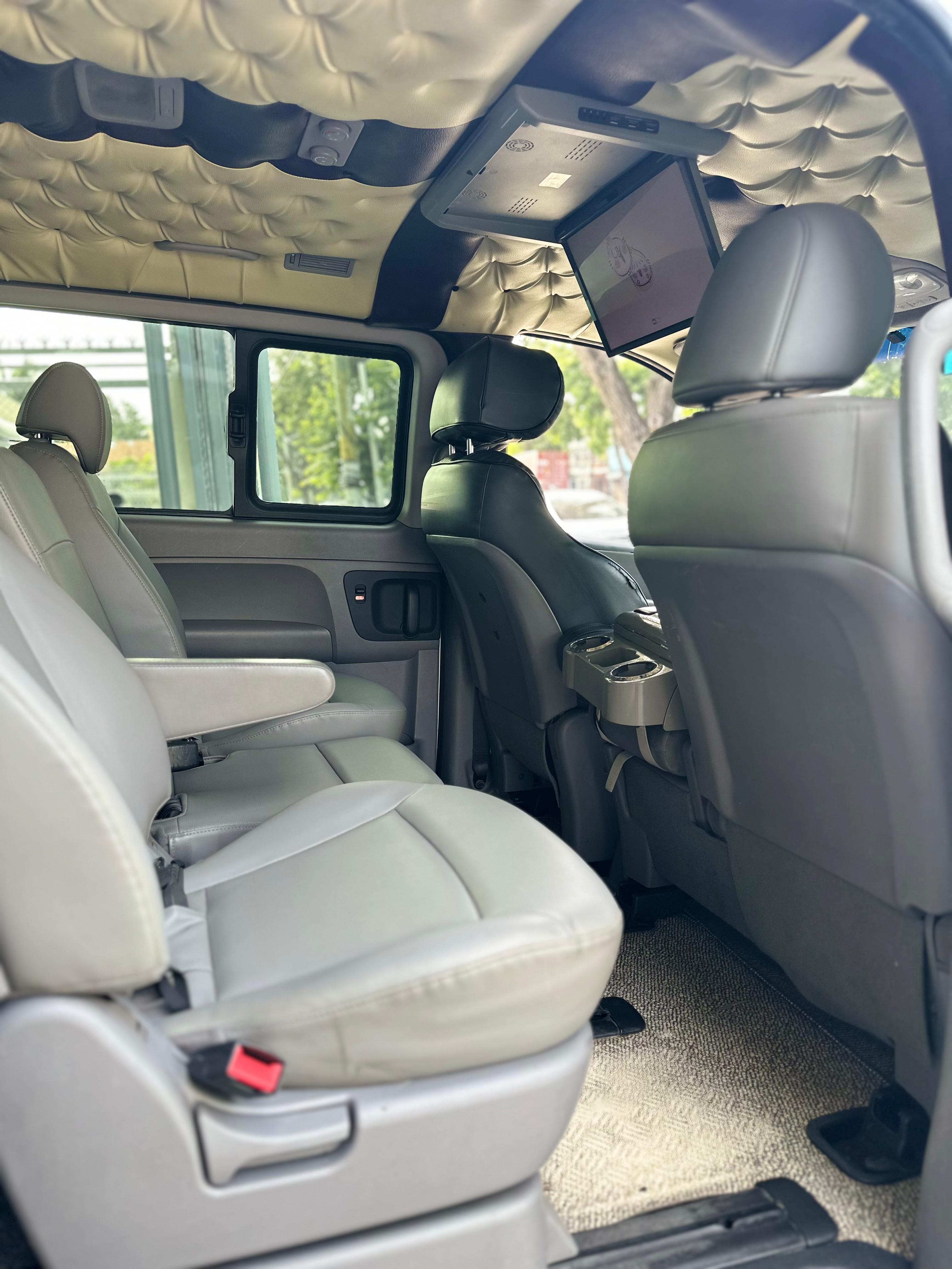 jeepetas y camionetas - 2020 HYUNDAI GRAND STAREX GLP 5