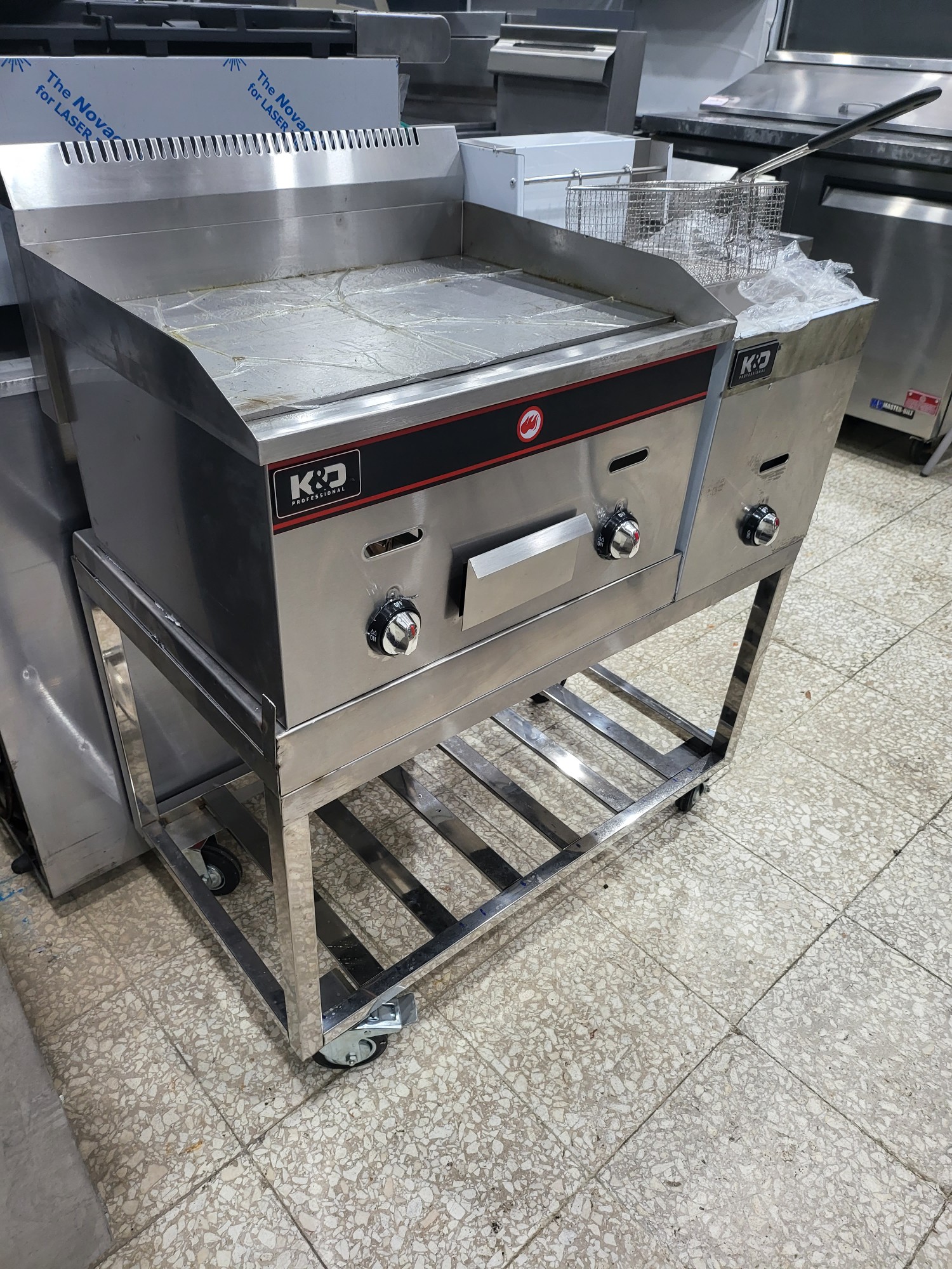 equipos profesionales - K&D, Mueble Plancha y Freidor  2