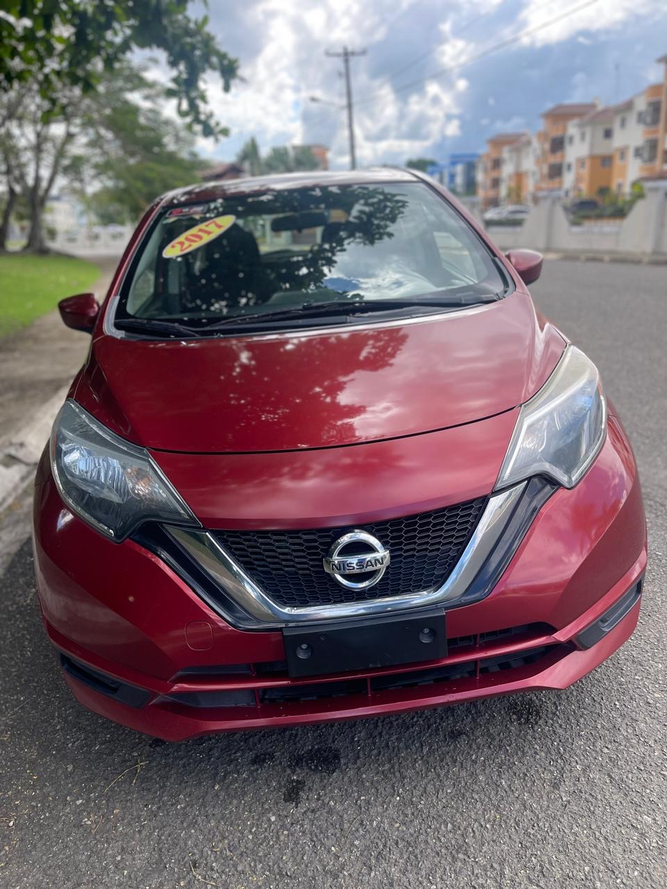 carros - Nissan versa 2017 8