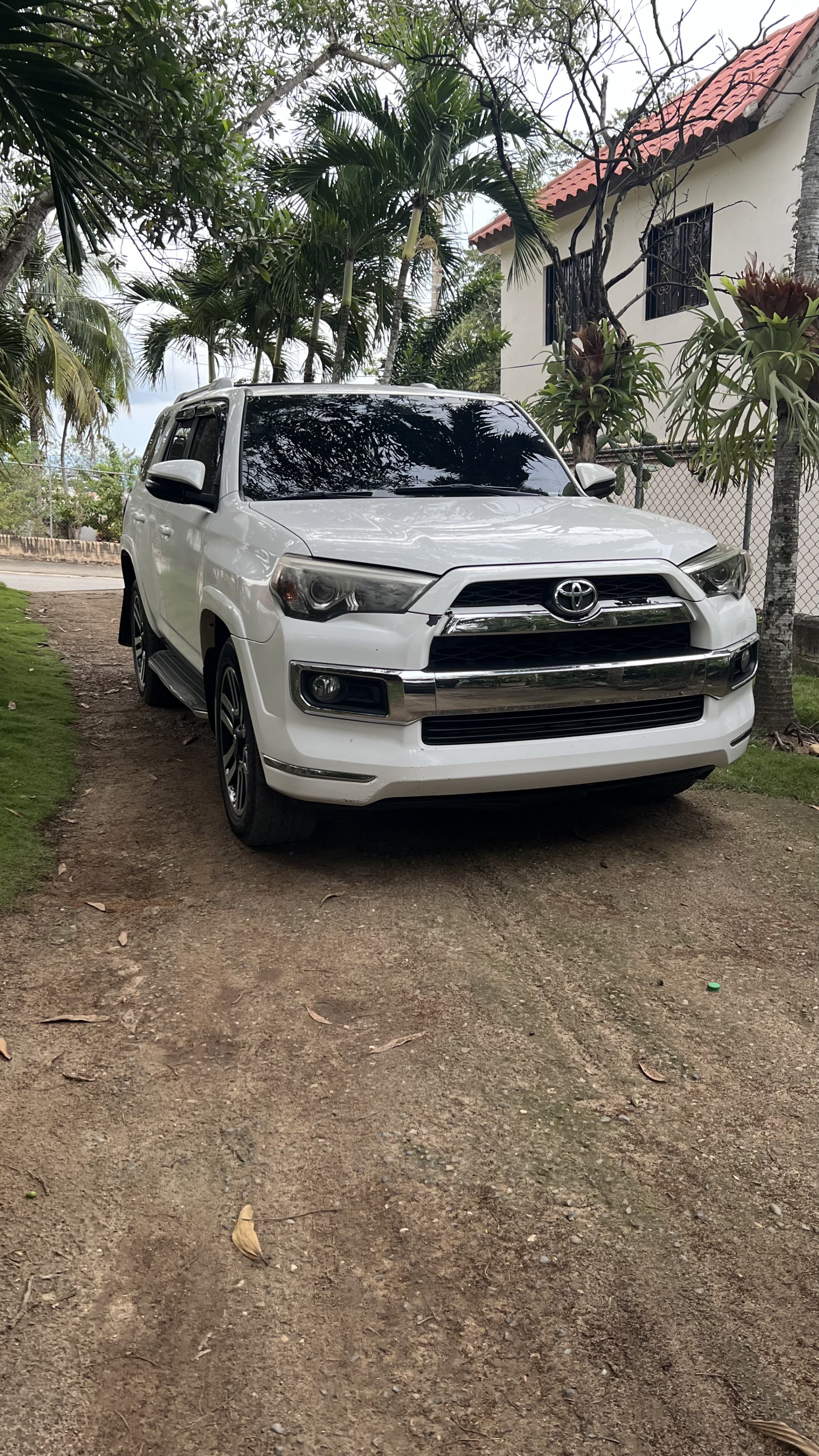 jeepetas y camionetas - TOYOTA 4Runner 2017  0