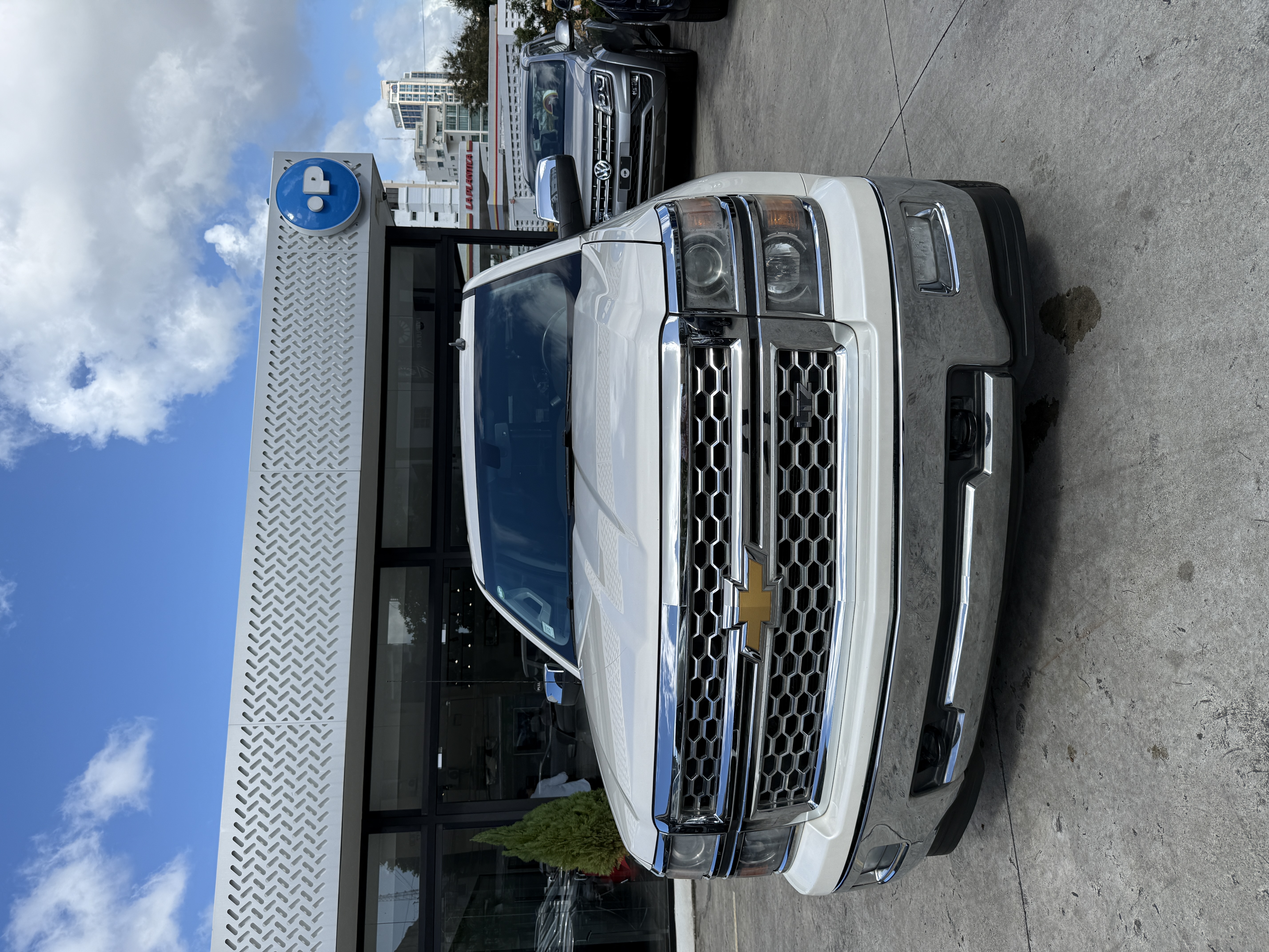 jeepetas y camionetas - Chevrolet Silverado LTZ 2015 0
