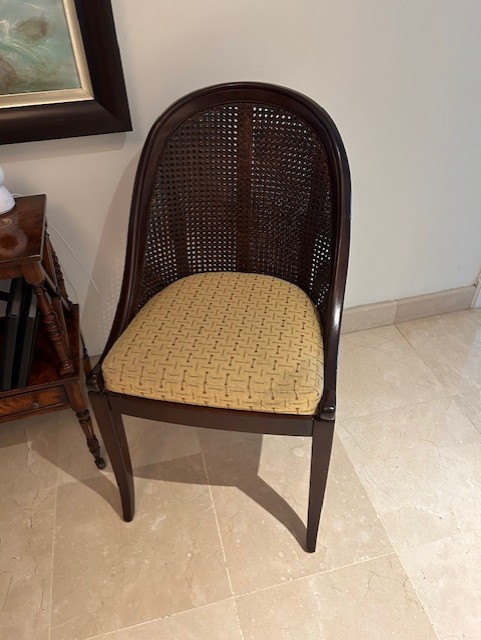 muebles y colchones - VENDO SILLAS DE MADERA Y PAJILLA
