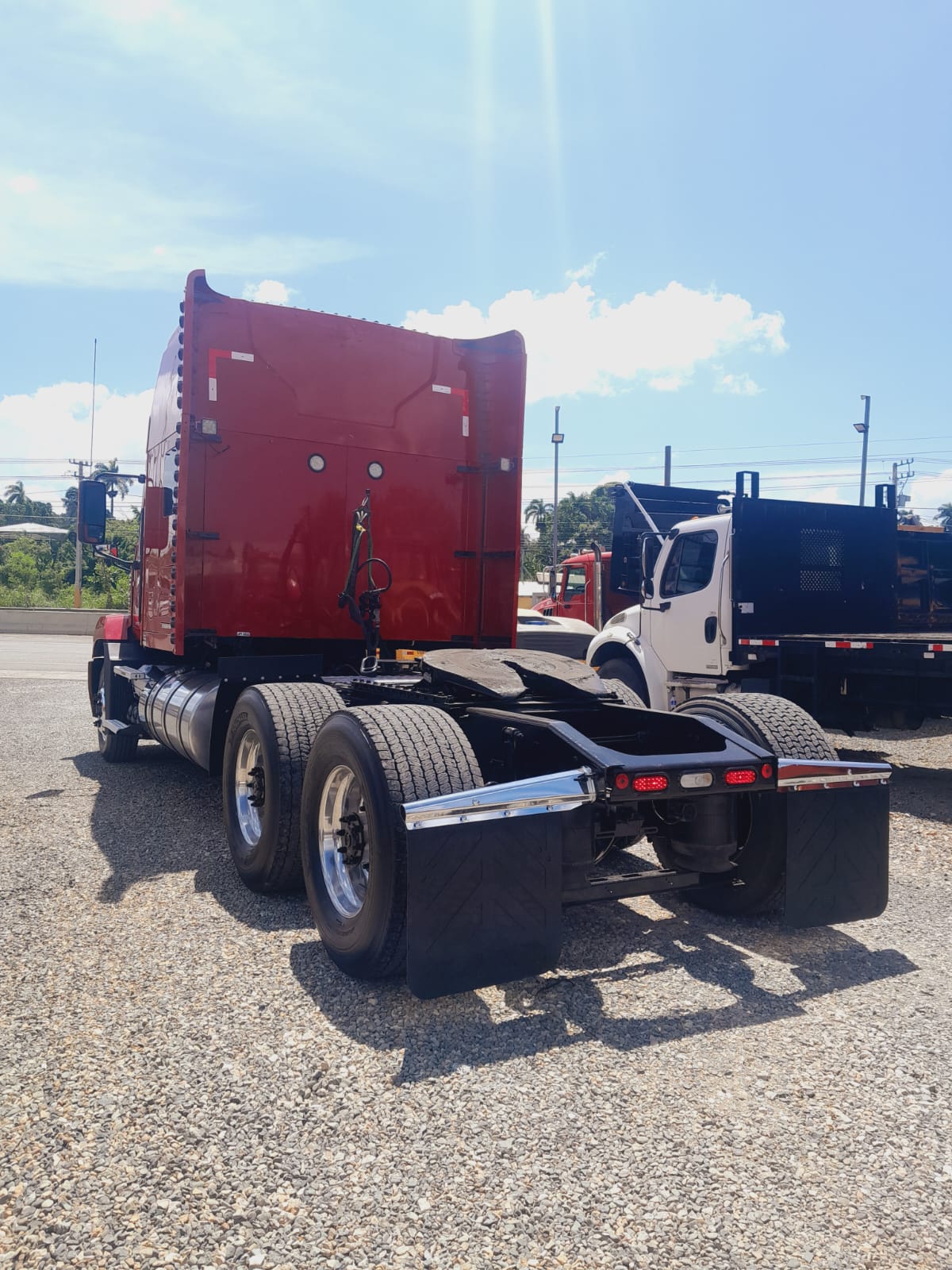 camiones y vehiculos pesados - Mack Athem 2019 4
