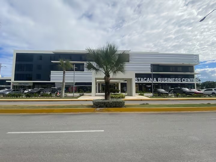 oficinas y locales comerciales - Local en Venta en Punta Cana. De Oportunidad
Vistacana Business Center 1