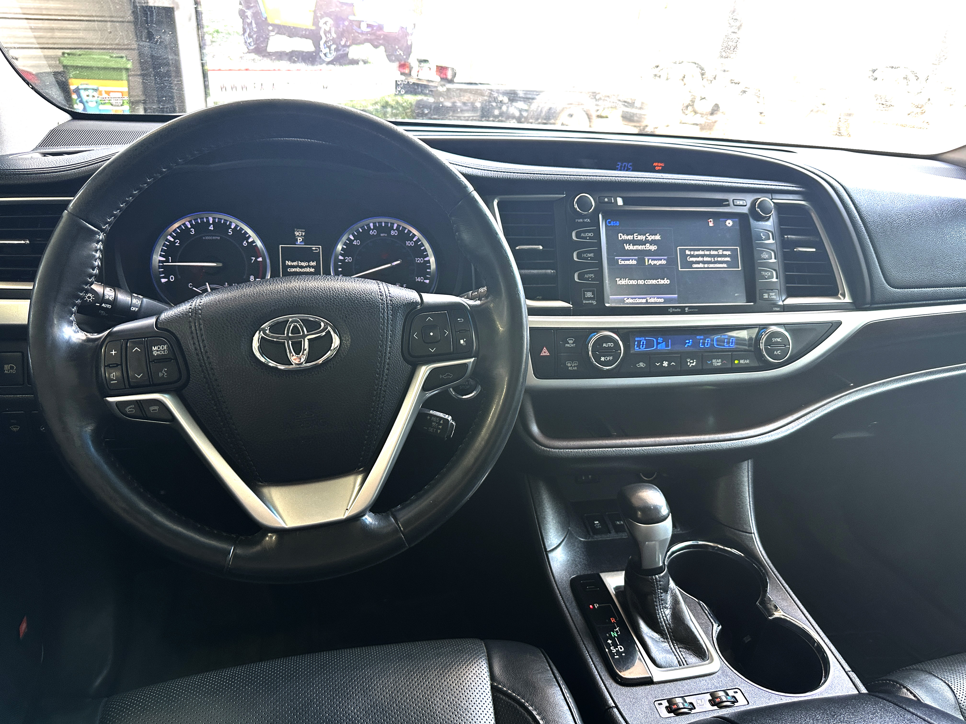 jeepetas y camionetas - Toyota Highlander XLE 2017 9