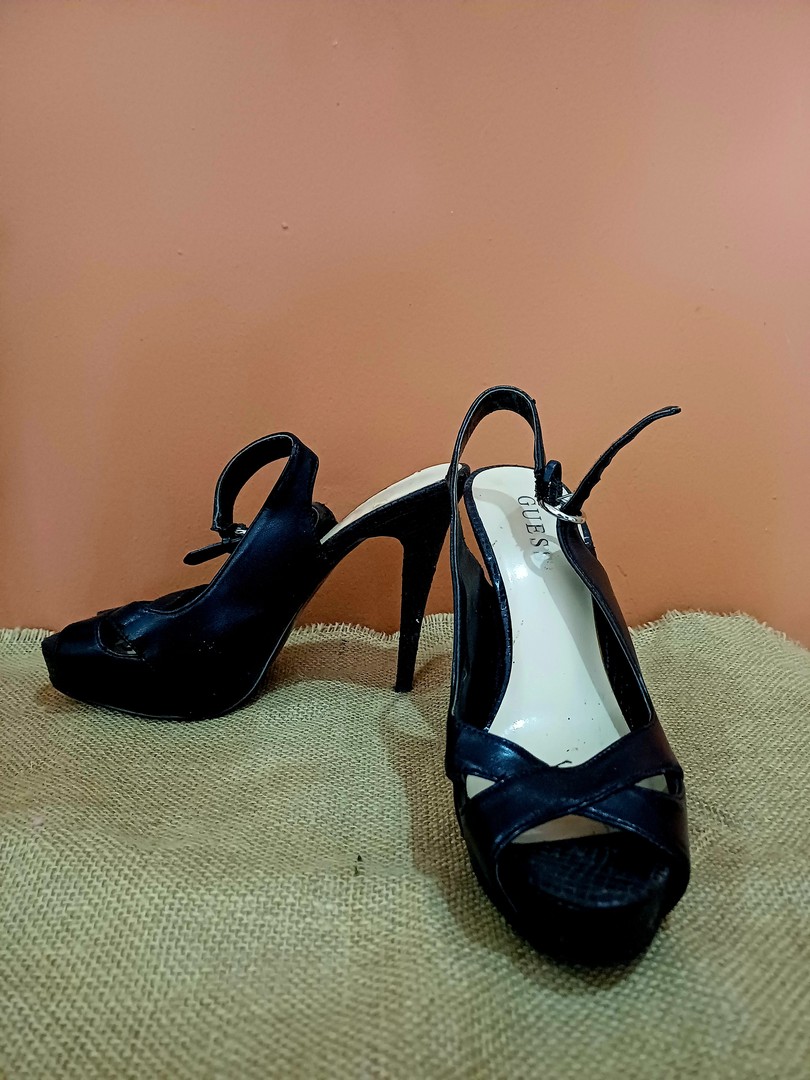 ropa para mujer - Caja con ropa de medio uso 7