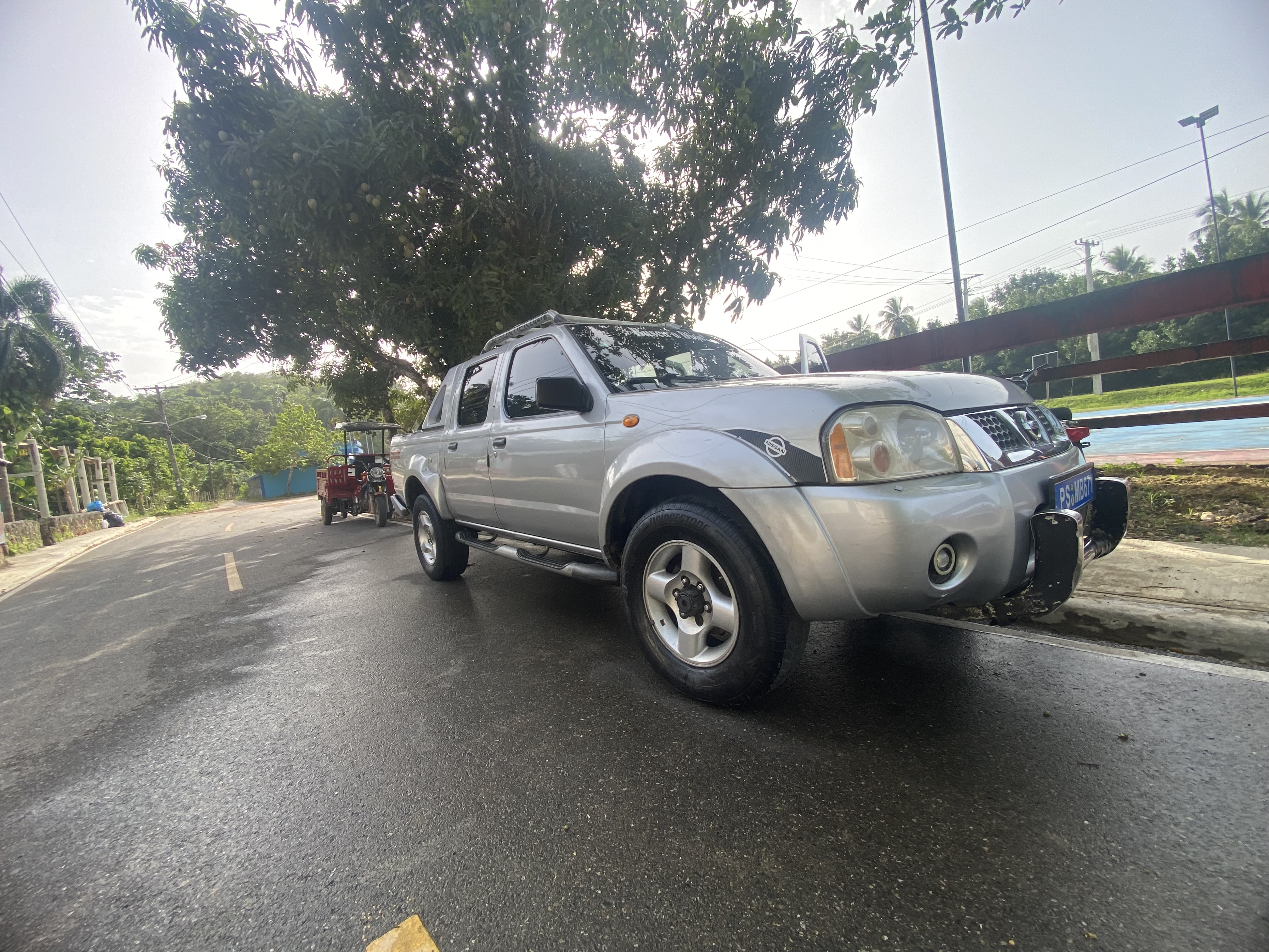 jeepetas y camionetas - Nissan frontier en perfecto estado  6