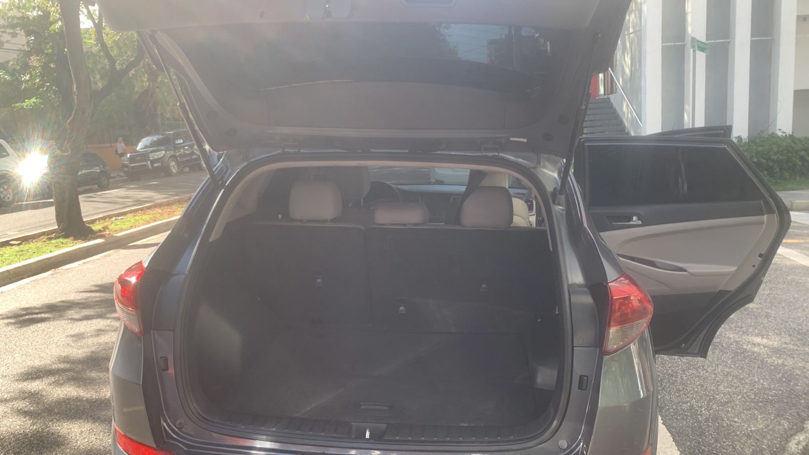 jeepetas y camionetas - OPORTUNIDAD!  HYUNDAI TUCSON GRIS 2018 8