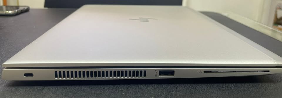 computadoras y laptops - Laptop HP Elitebook 14" FHD Ryzen 7 Pro 3700U 512G 5
