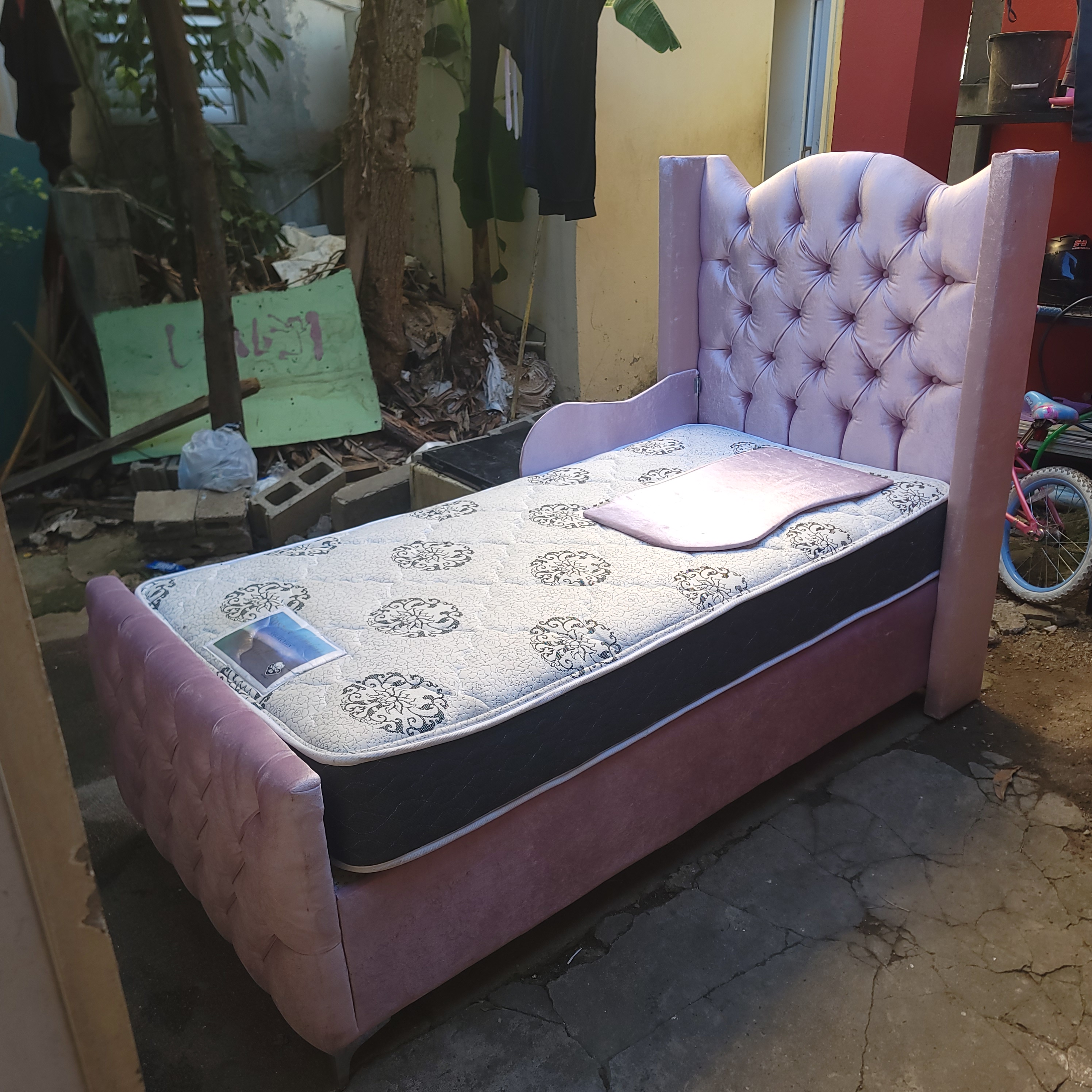 muebles y colchones - colchón mas base usado como nuevo 