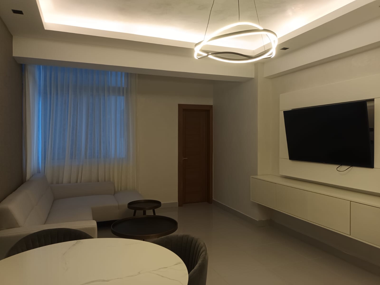 apartamentos - Se alquila apto  naco como nuevo totalmente amuebl 4