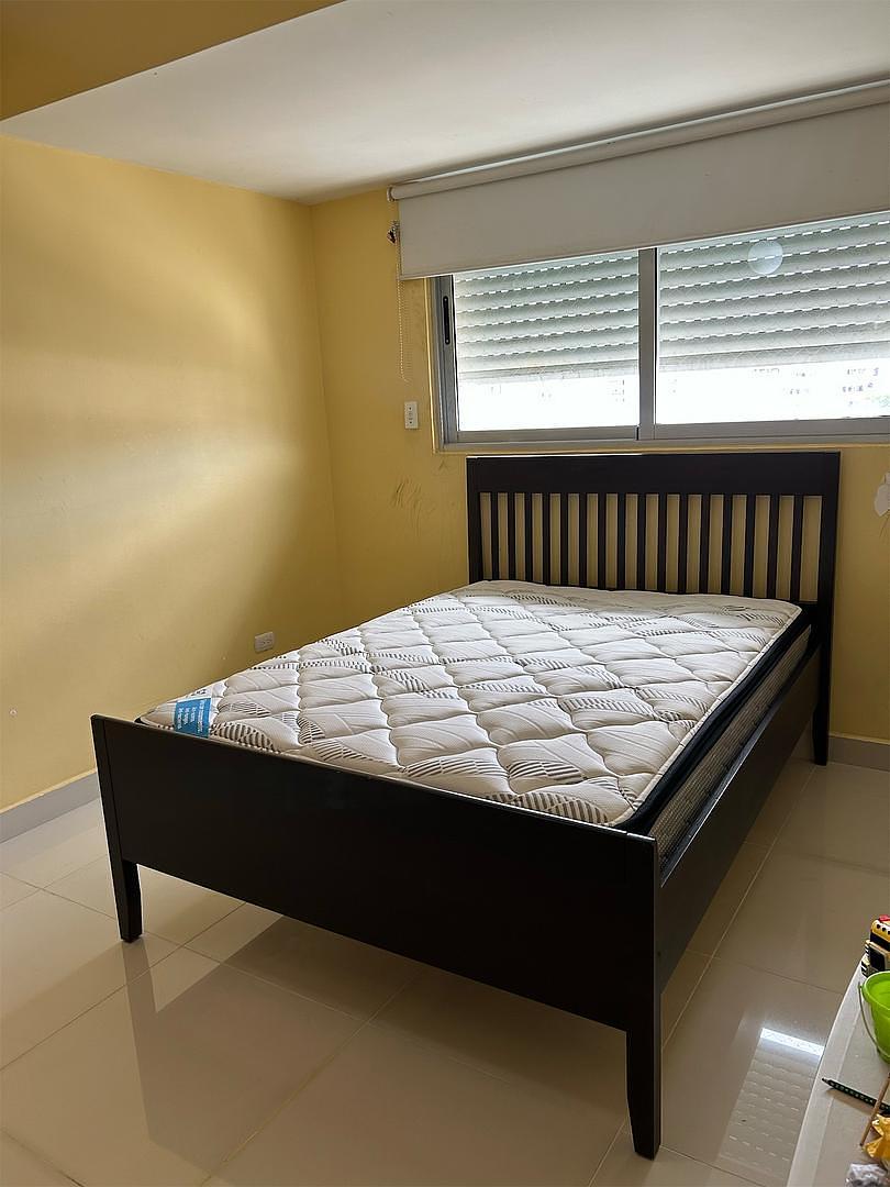 muebles y colchones - Cama IKEA + colchón Sealy (Full SIZE) 1