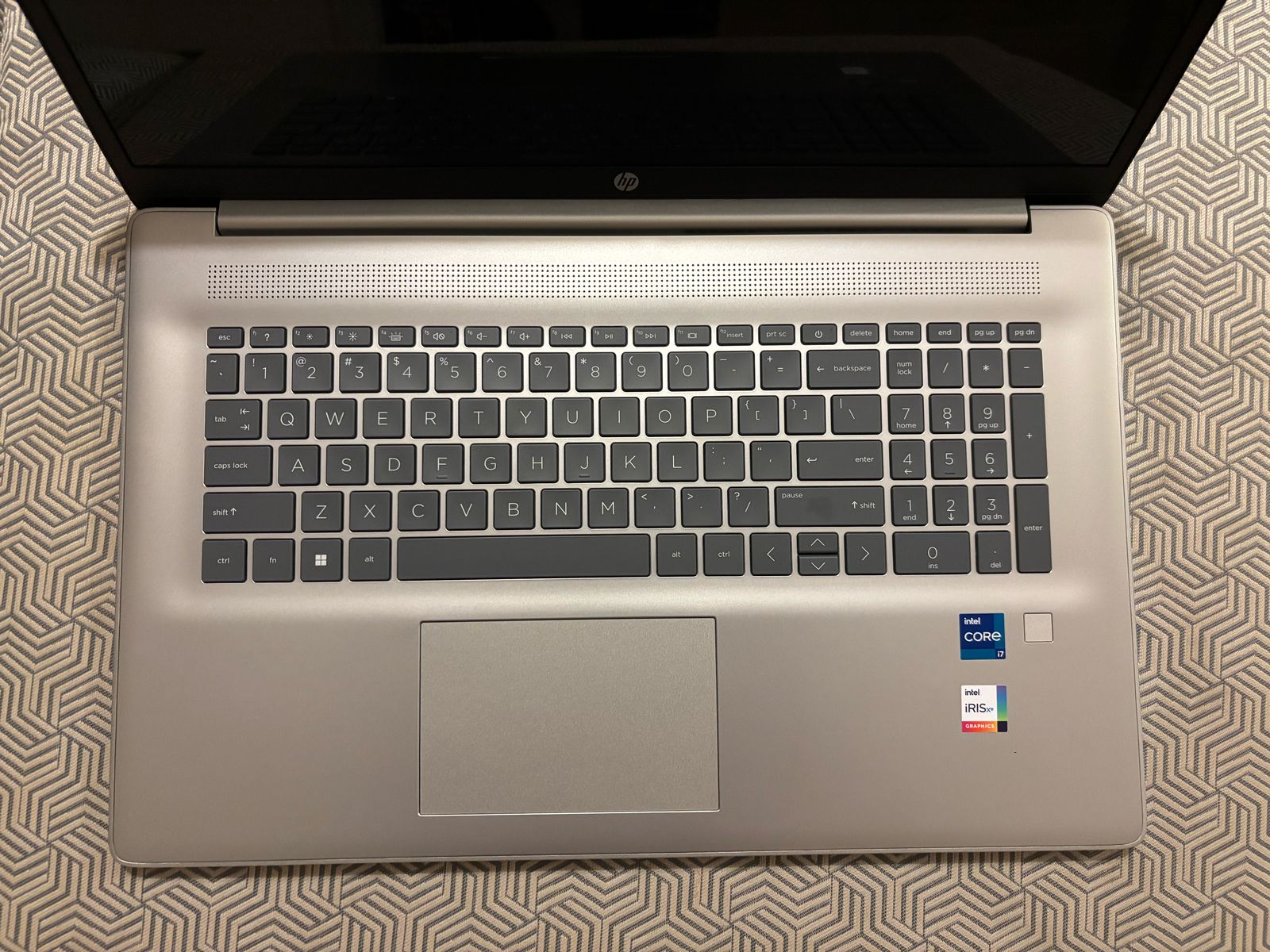 computadoras y laptops - Laptop HP como nueva 1